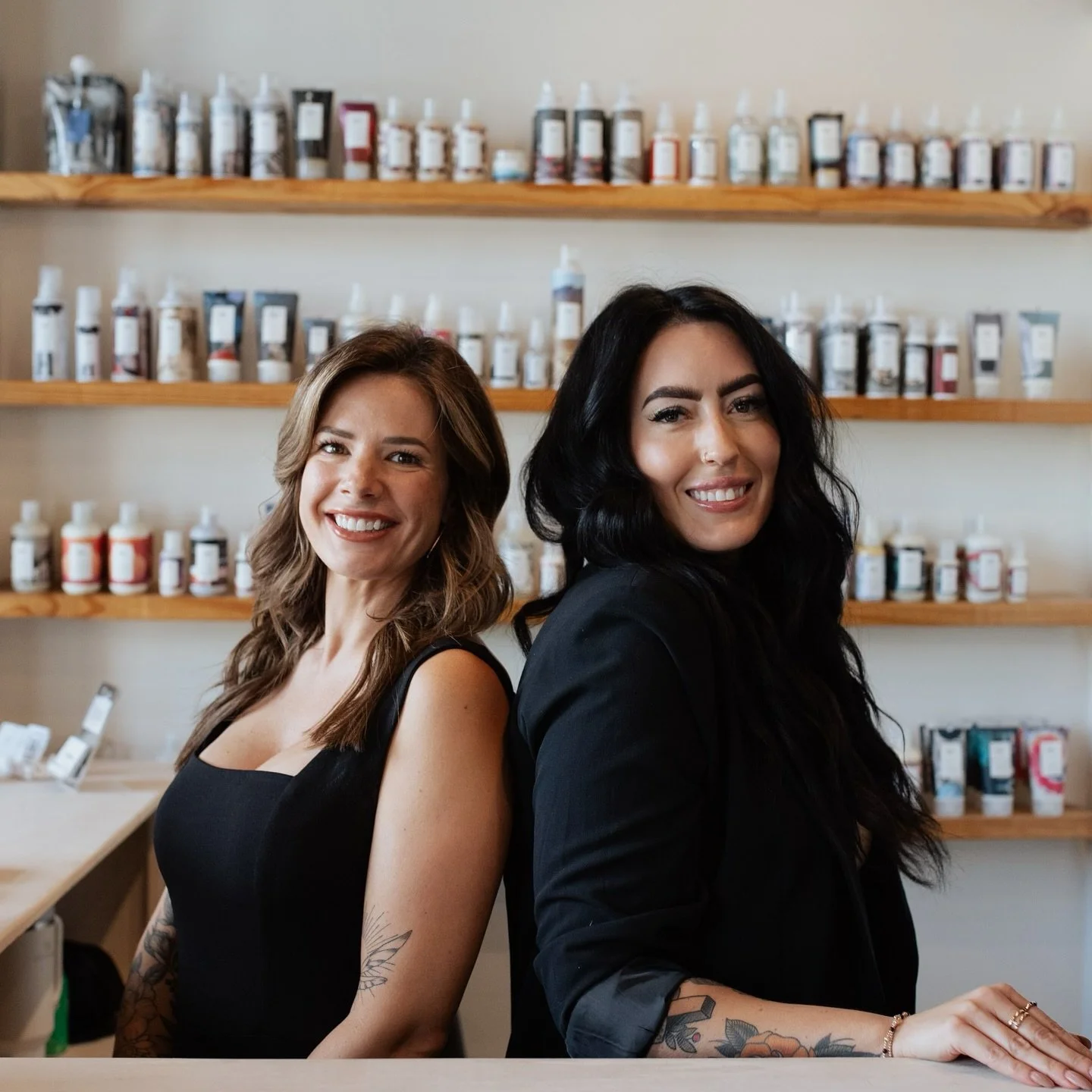 MEET YOUR OWNERS🖤
Chelsey started THE REFINERY in 2017. Tika started as a stylist that same year and became a co-owner at the end of 23&rsquo; get to know a little about them down below! 
 
&bull;Tika&bull;
loves spending her days transforming hair 