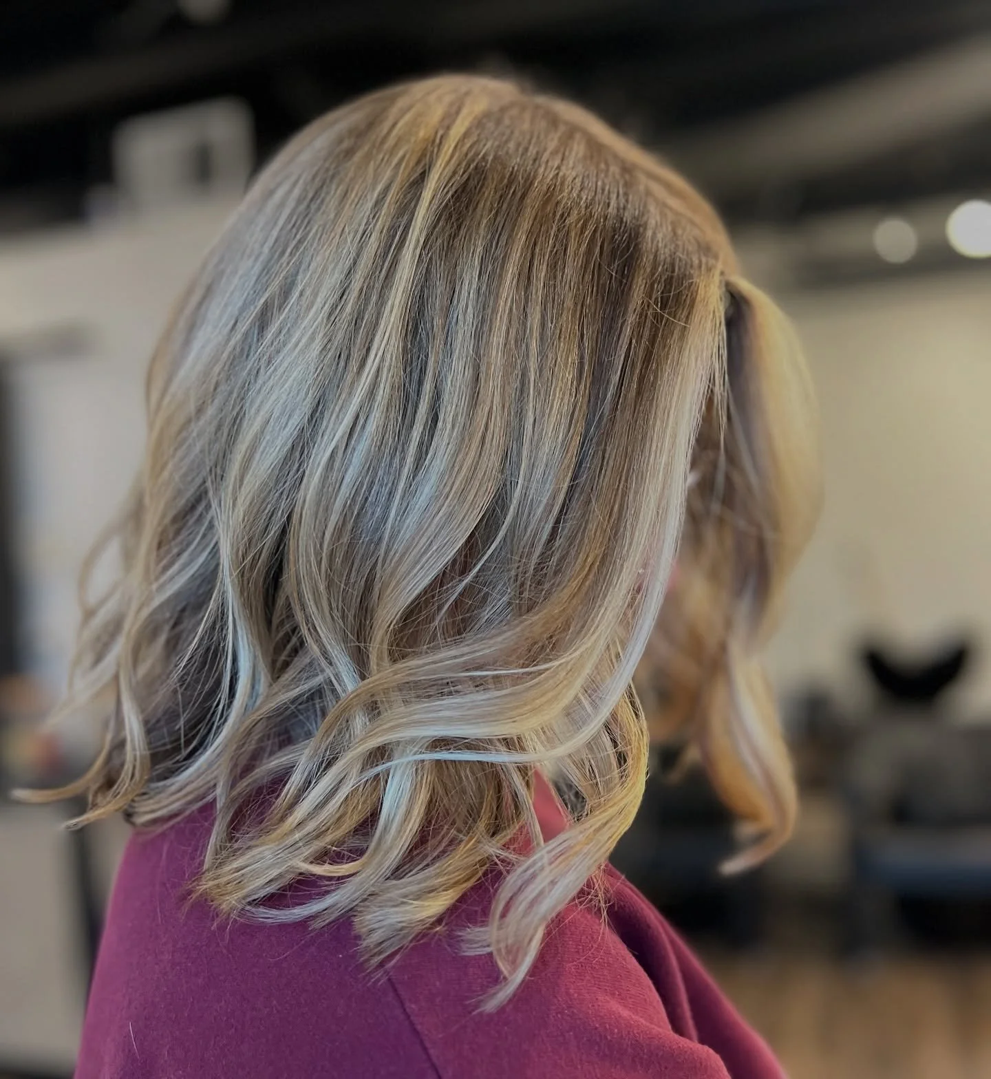 new year new hair🤩🪩 
partial highlight done by @hairby.grubb 
.
.
.
.
.
#winstonsalemsalons #winstonsalemhairstylist #partialhighlights