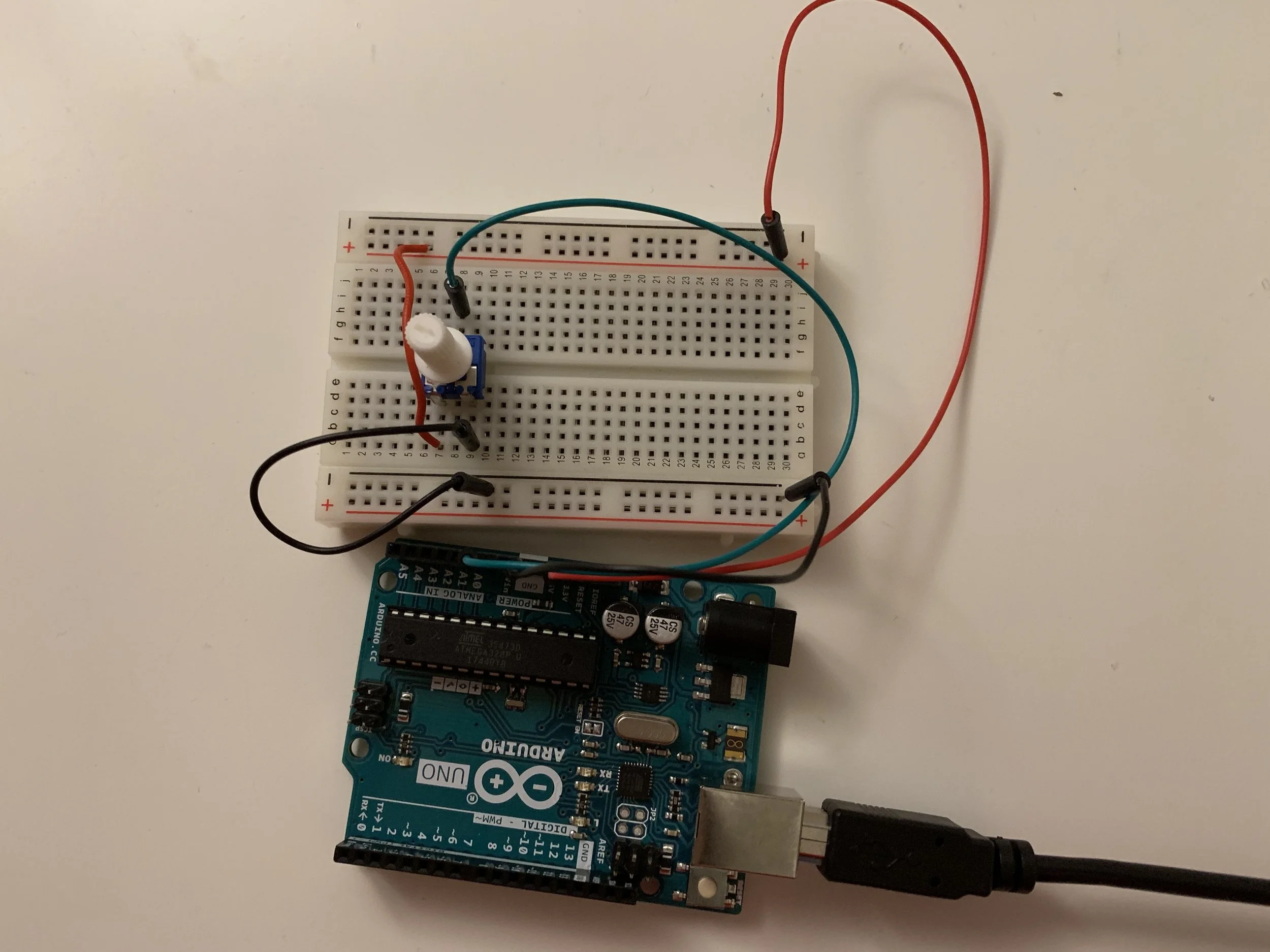 Photo of simple circuit with a single potentiometer.
