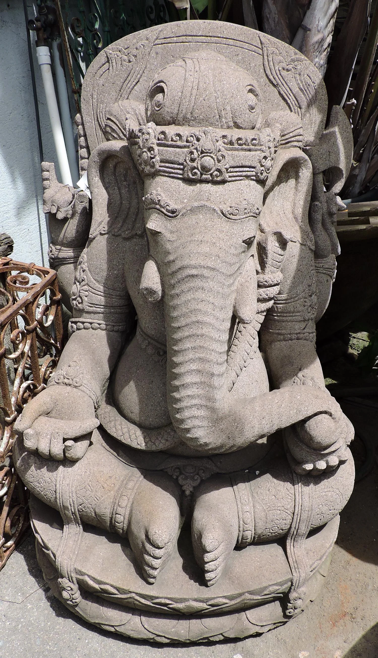 Sandstone Ganesh