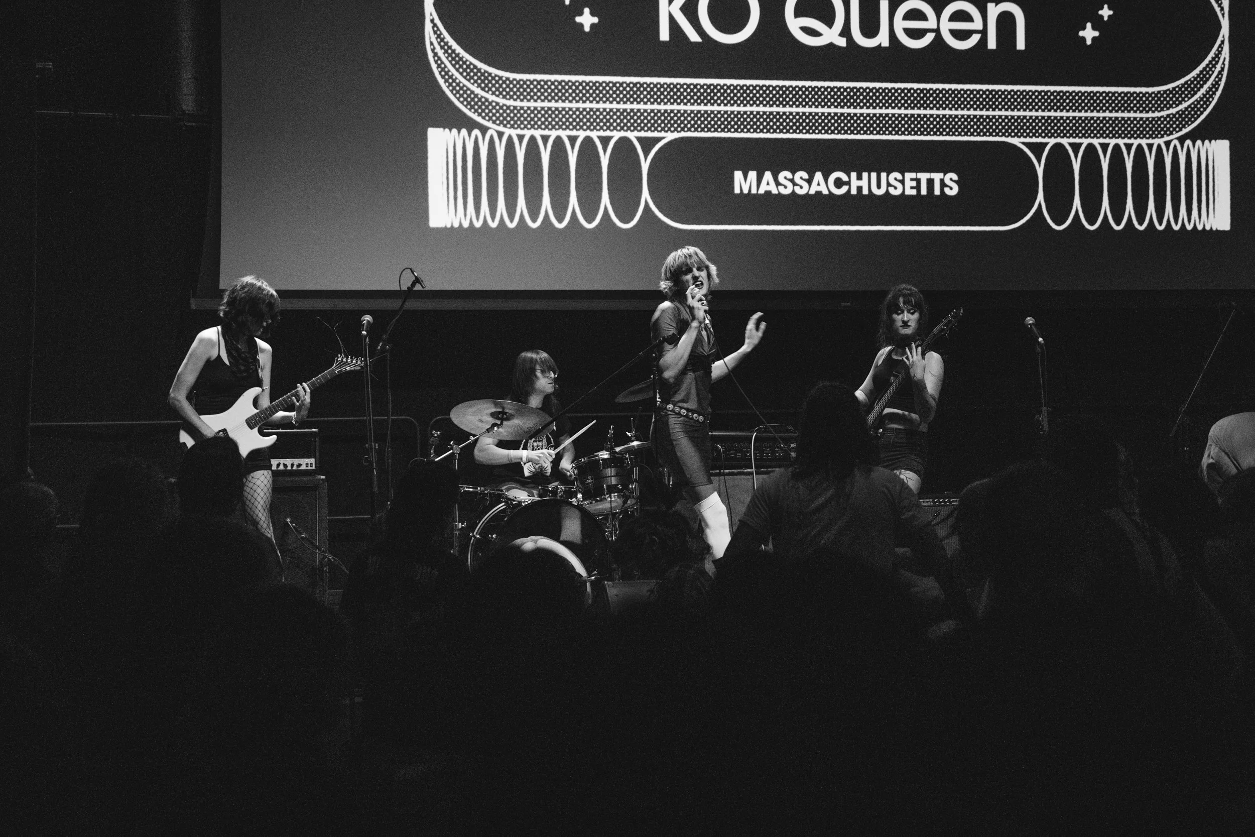 0925_fuzz_koqueen_012.jpg