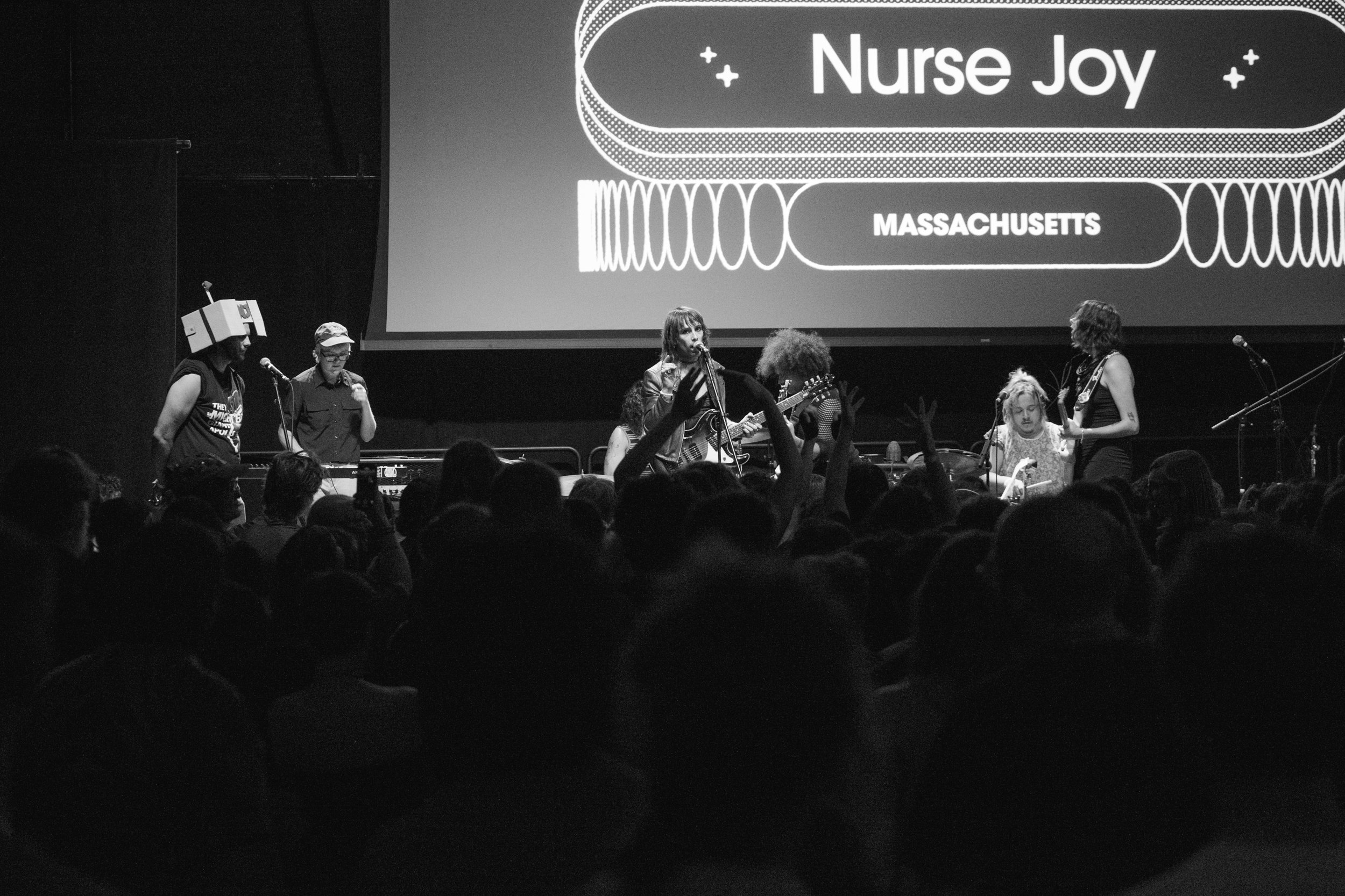 0925_fuzz_nursejoy_007.jpg