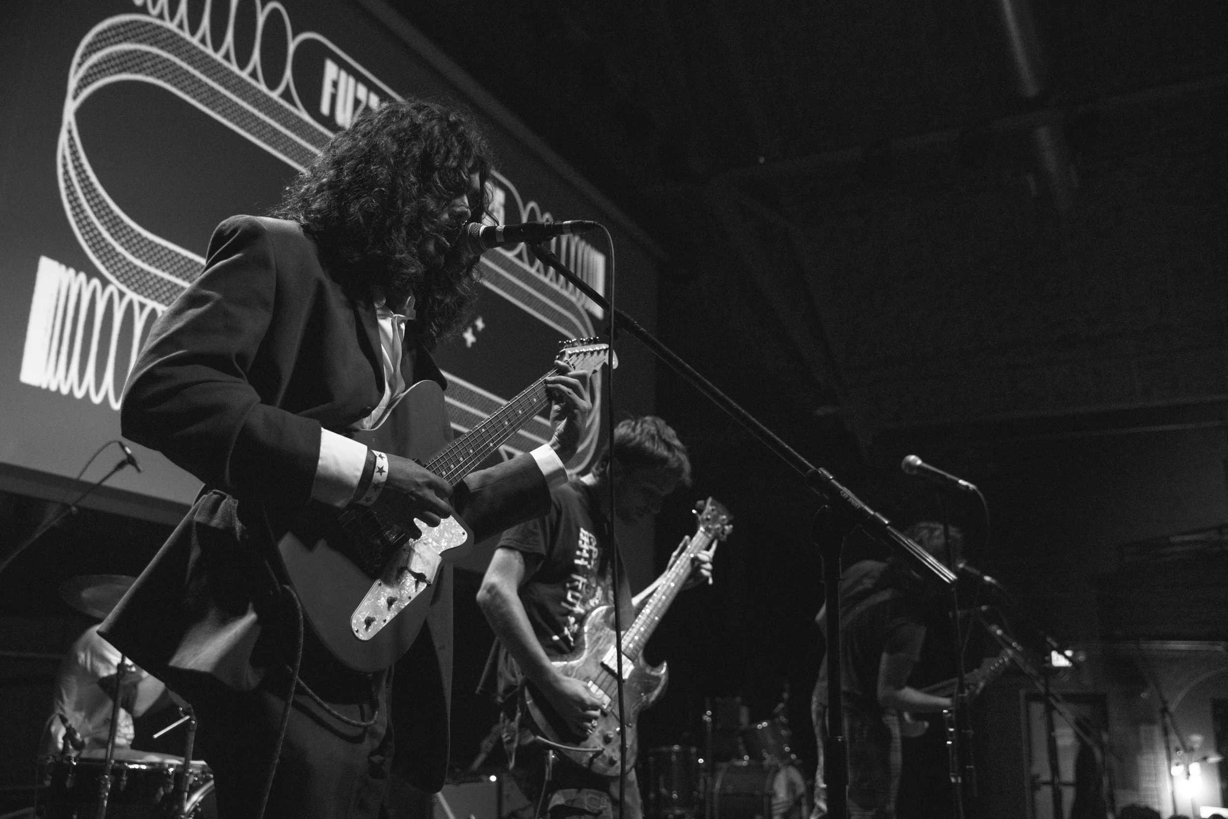 0925_fuzz_tilt_013.jpg
