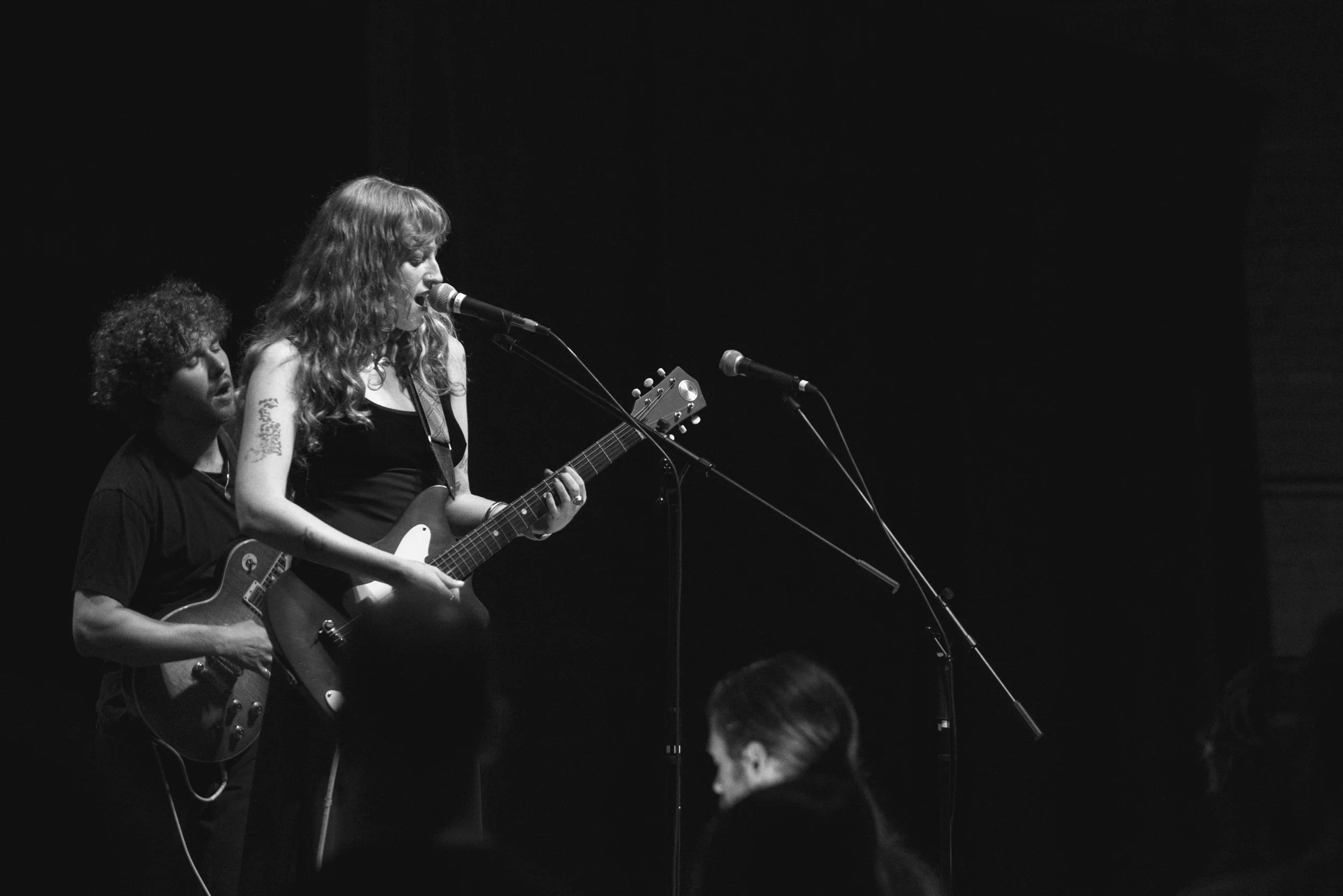 0925_fuzz_paperlady_004.jpg