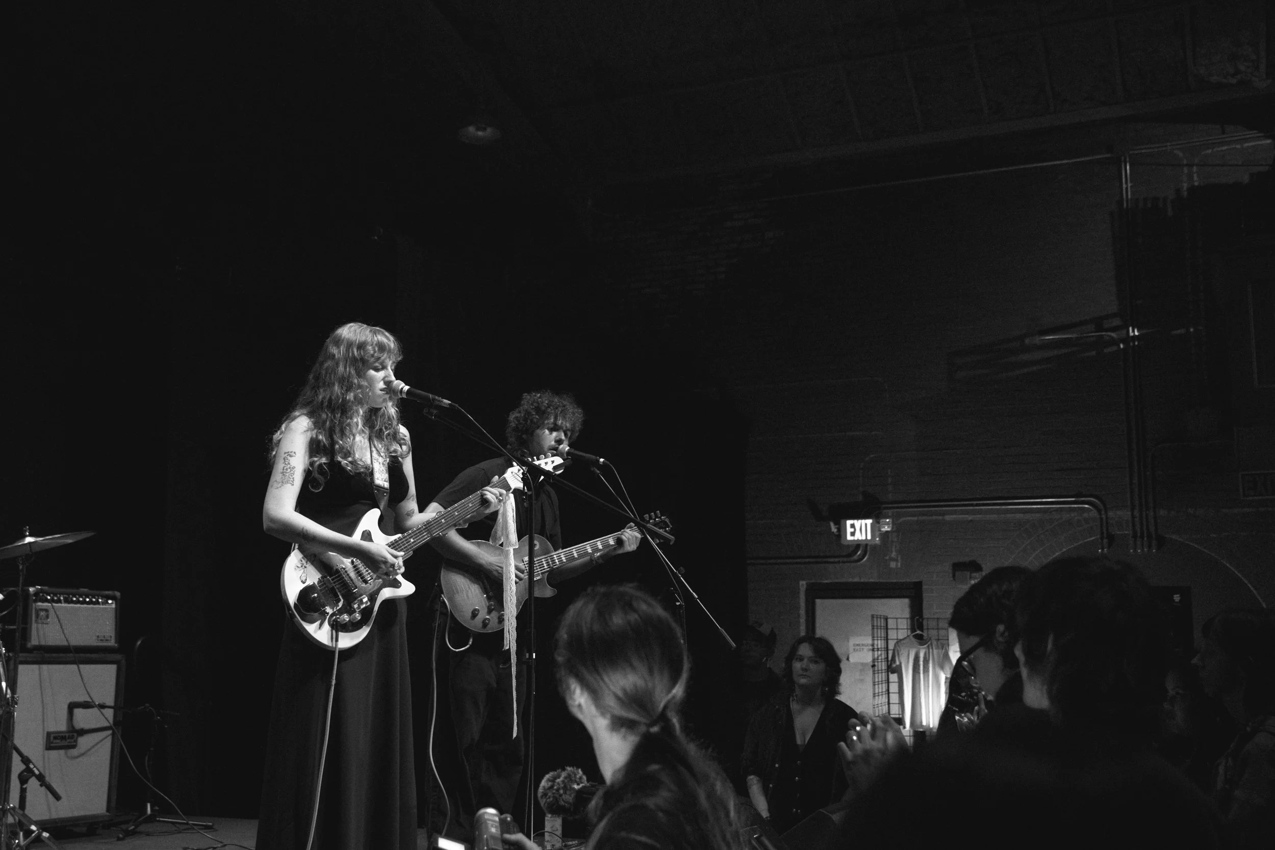 0925_fuzz_paperlady_014.jpg