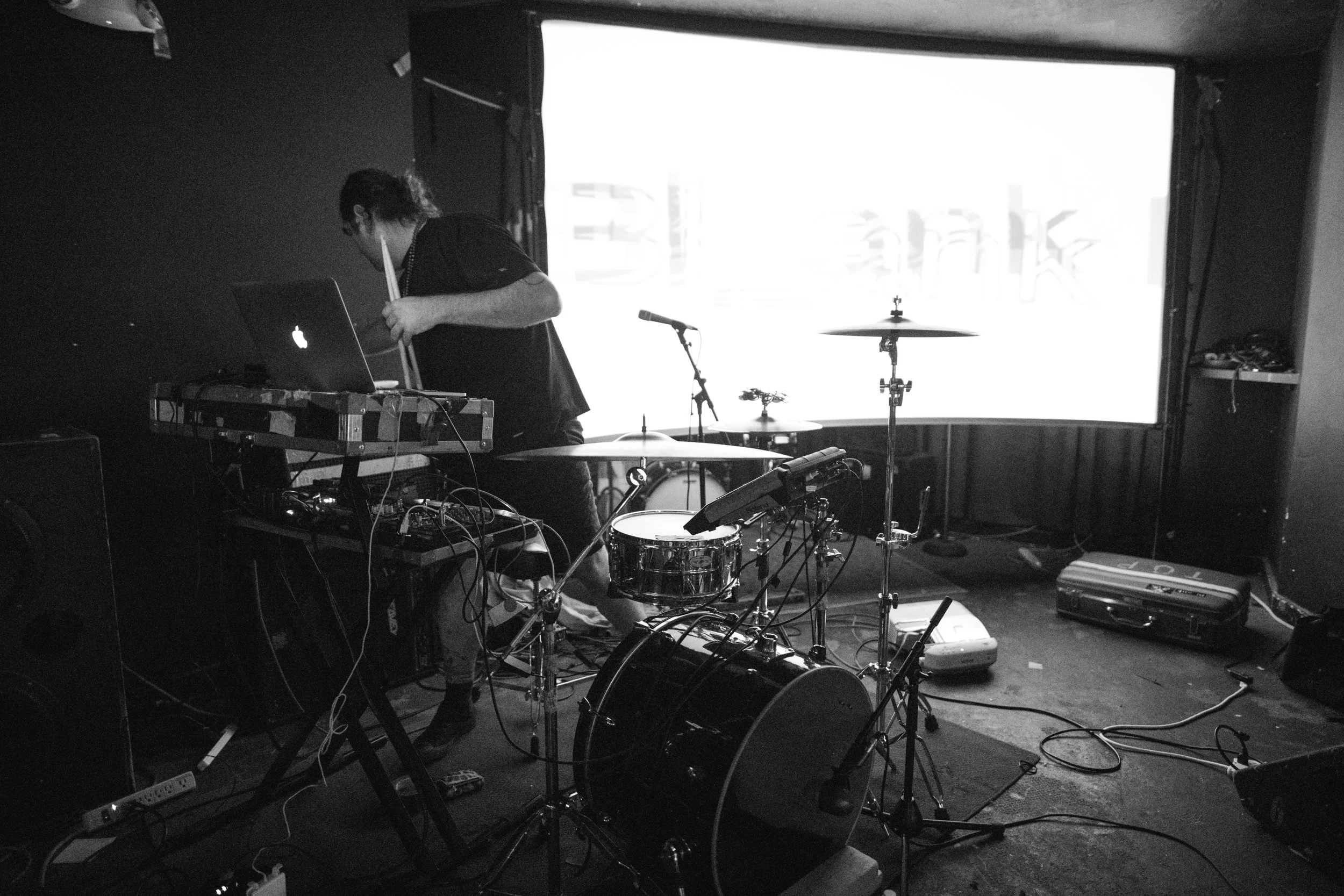 0925_blank_001.jpg