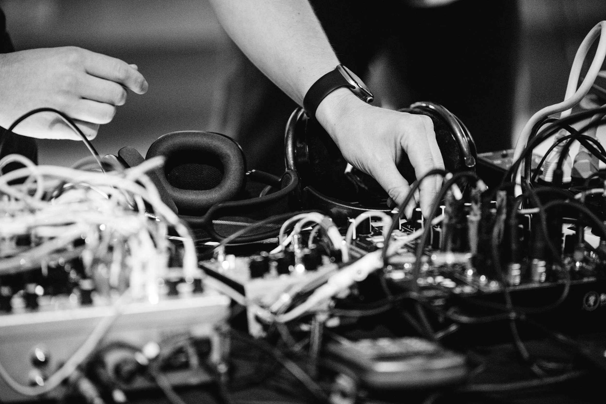 0926_blueforestofwires_004.jpg