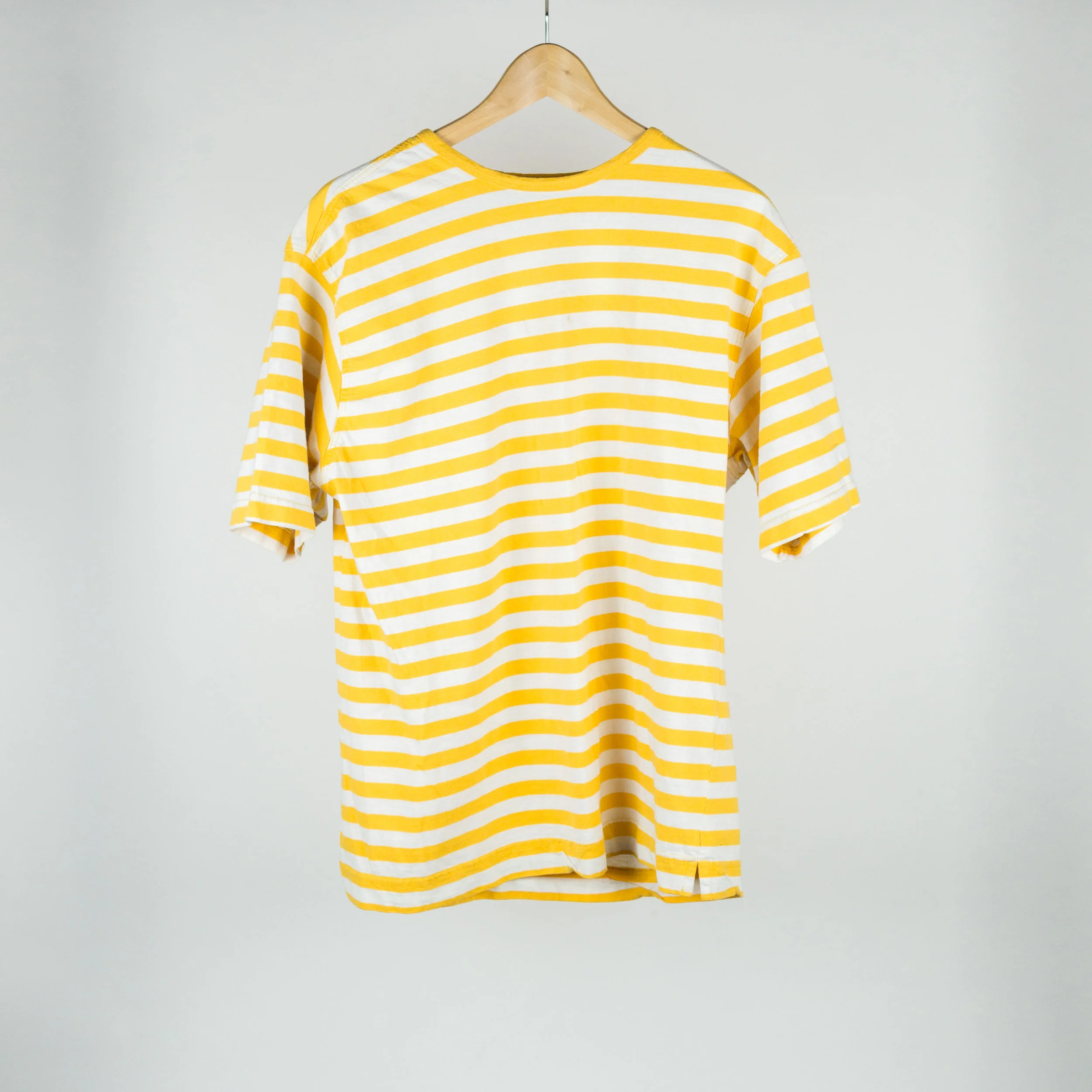 Sz M Gap Striped Knit Tee