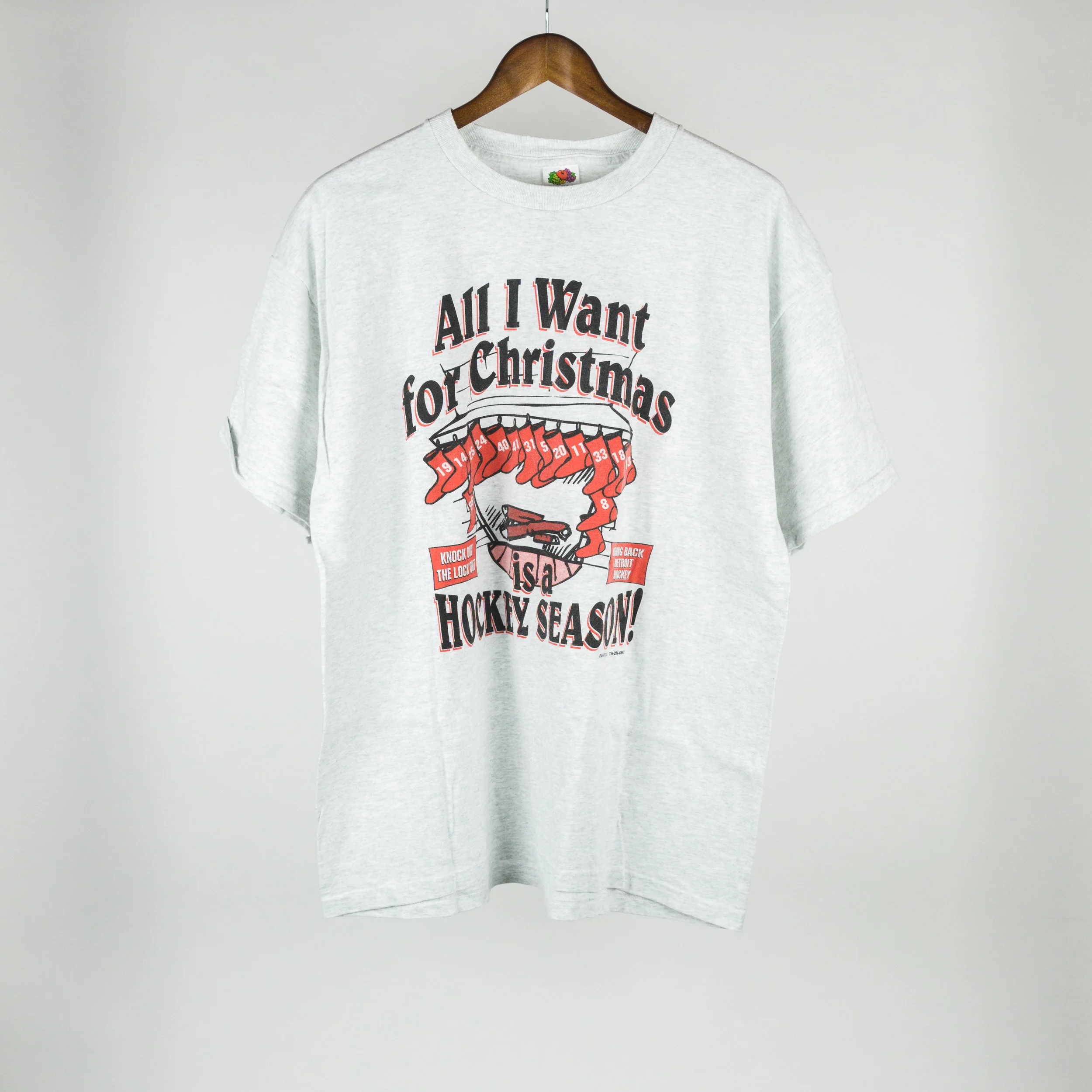 Sz XL All I Want for Christmas Red Wings Tee