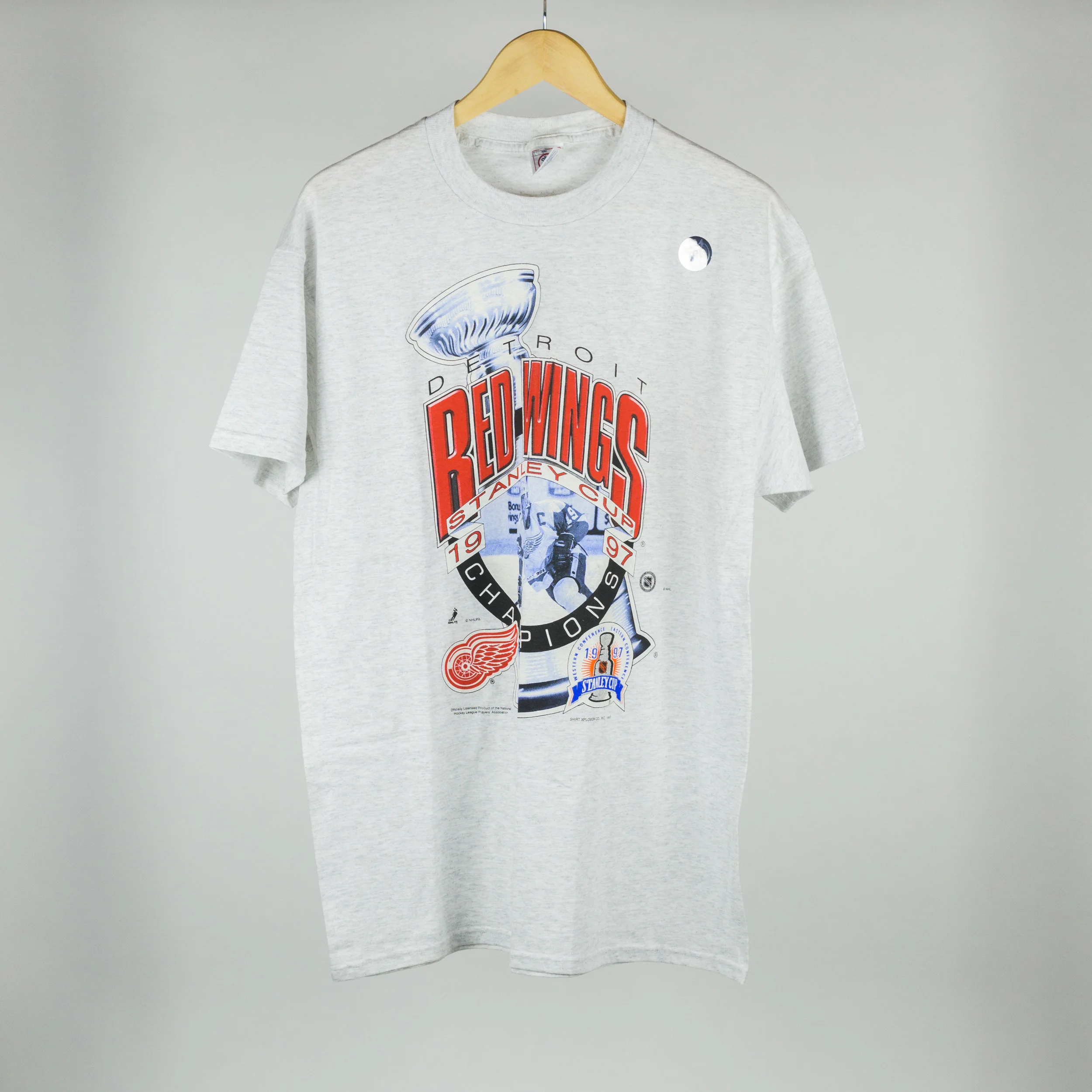 Sz L NWT 1997 Stanley Cup Red Wings Tee