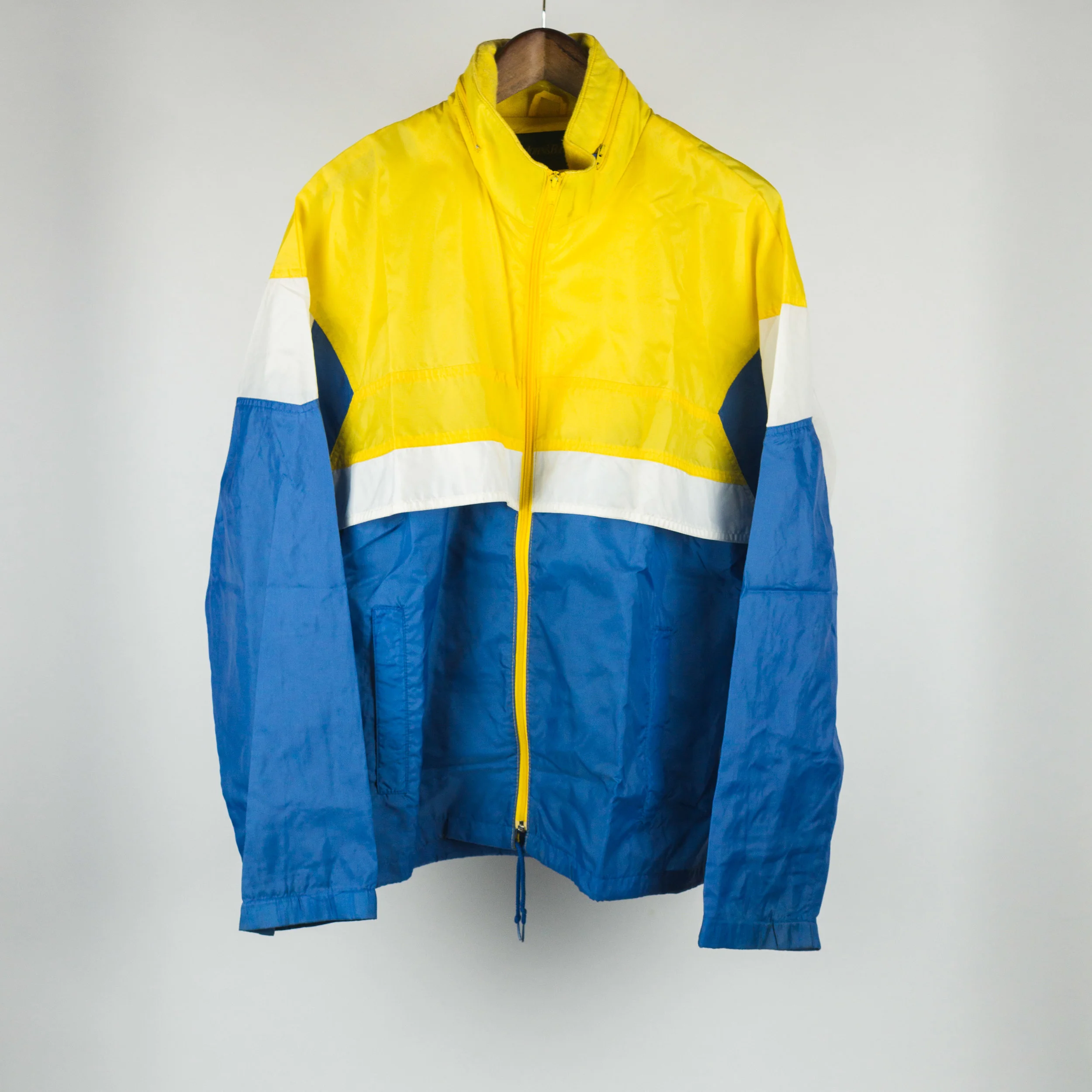Size L Vintage Tri Color Windbreaker