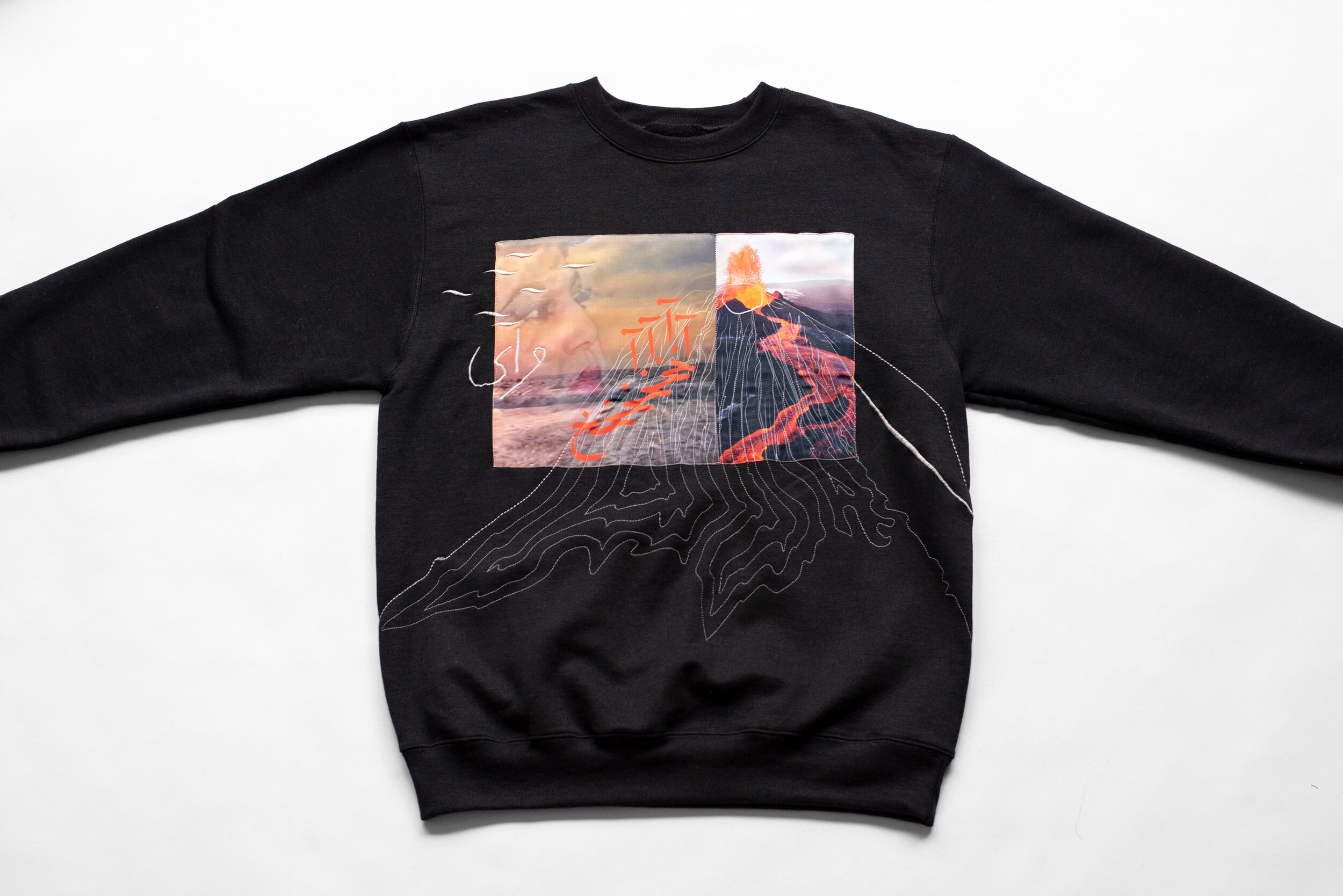 Volcanic Roars–Hayedeh, Ouch (Sweatshirt-M)  