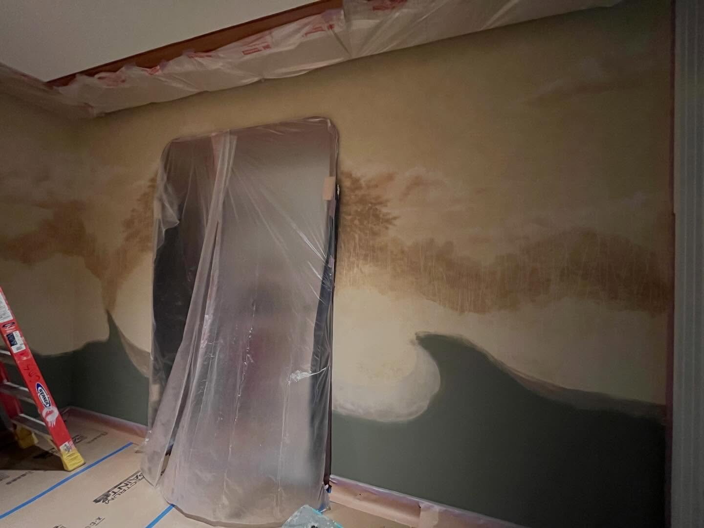 Little Charleston roundup: some work, some adventure in this pretty pretty place! Here muralizing until 2/24! 

With a wonderful team @sierra.catherine and @riversteeth , all of us certified graveyard, bookstore, and old building aficionados 

PS sen