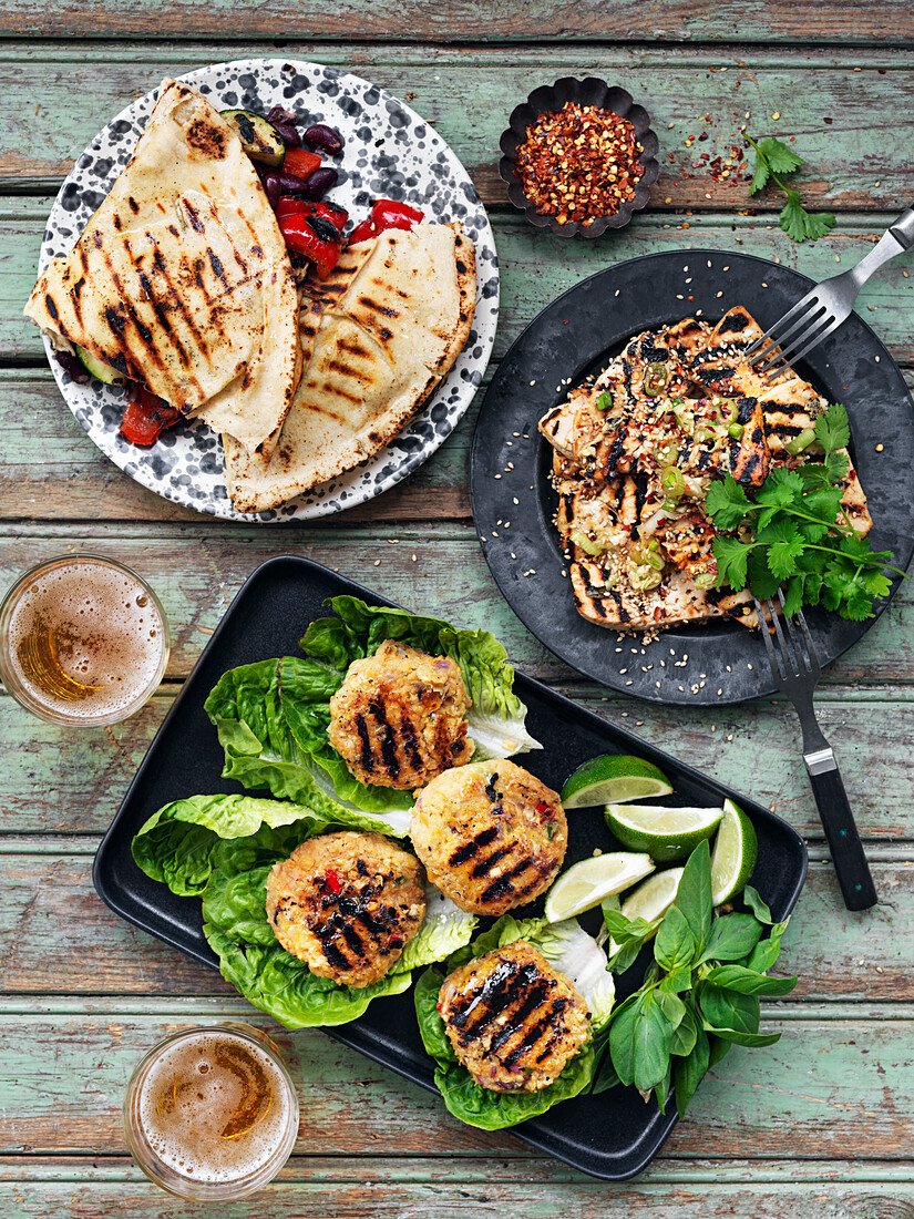 StockFood_13465919_Layout_Vegetarian_BBQ_grilled_veggie_patties_with_salad_grilled_tofu_with_coriander_and_grillled_tortillia_with_beans.jpg