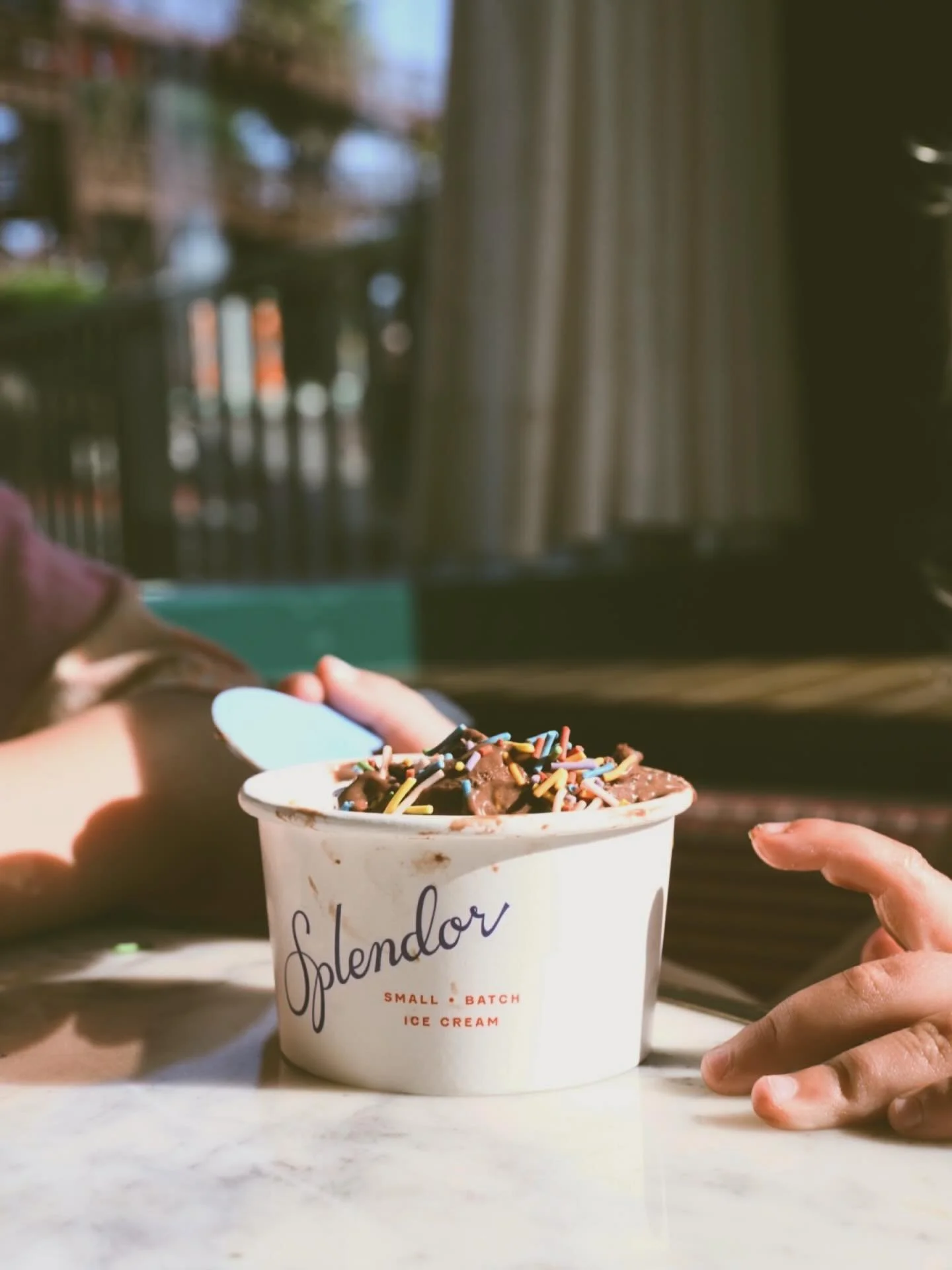Tiny hands and ice cream 🍦 @splendoricecream