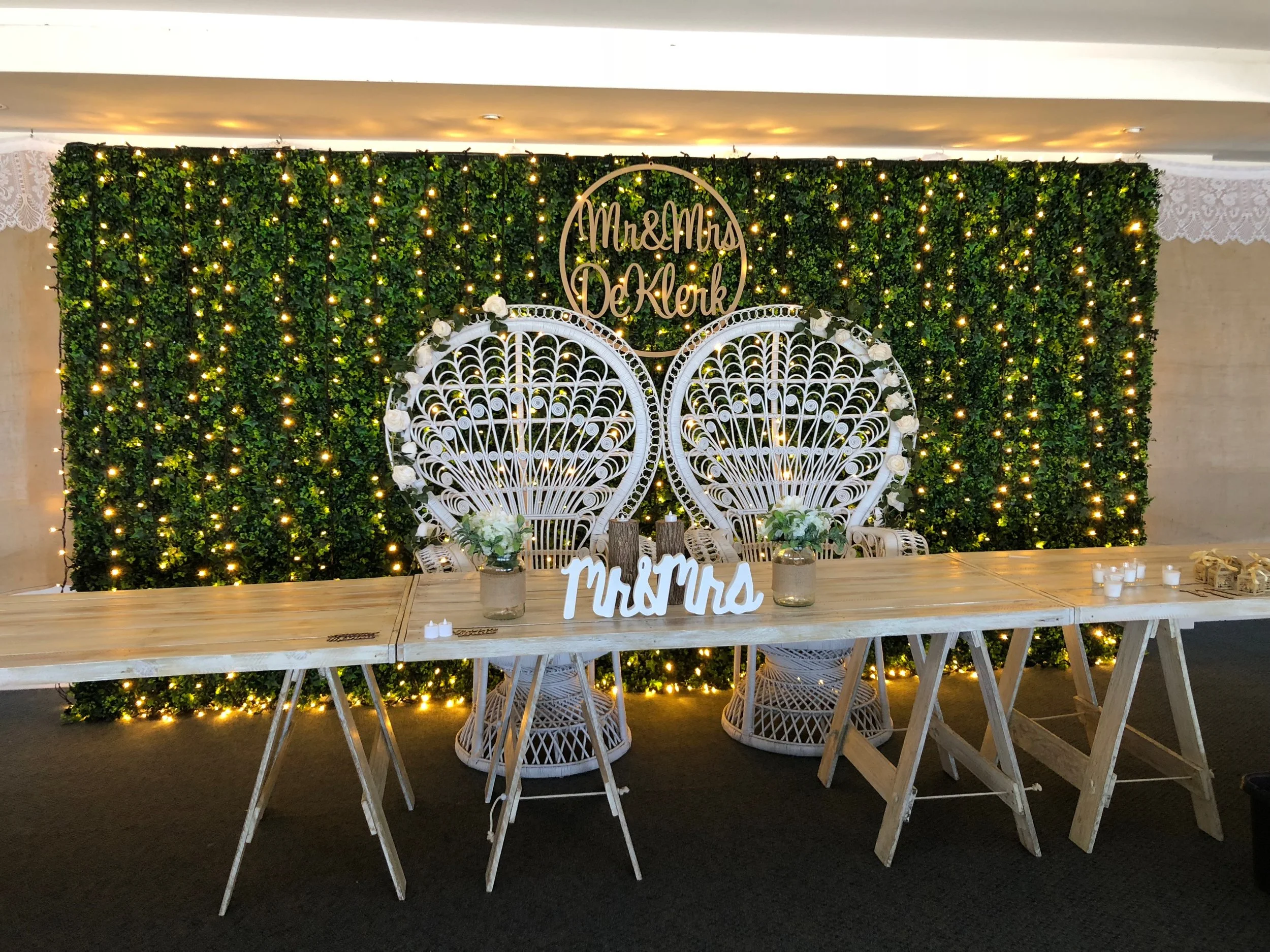 Ivy Green Wall — Gold Coast Flower Walls