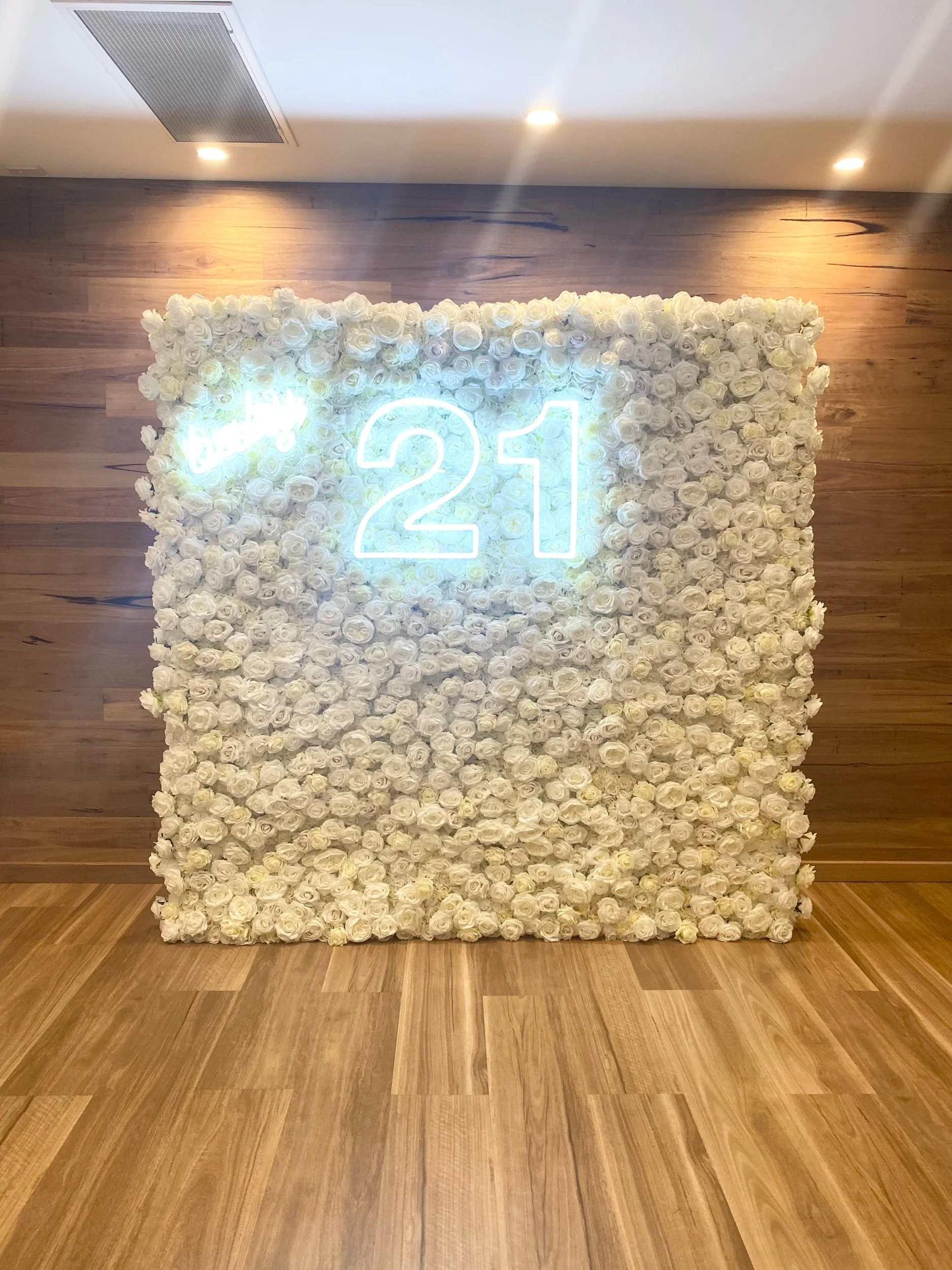 Gold Coast Flower Walls GOLD COAST FLOWER WALLS