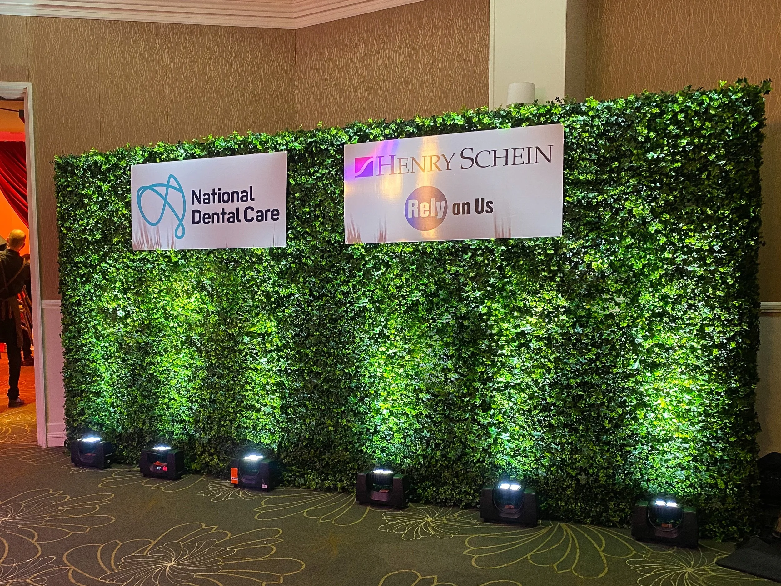 Gold Coast Flower Walls GOLD COAST FLOWER WALLS