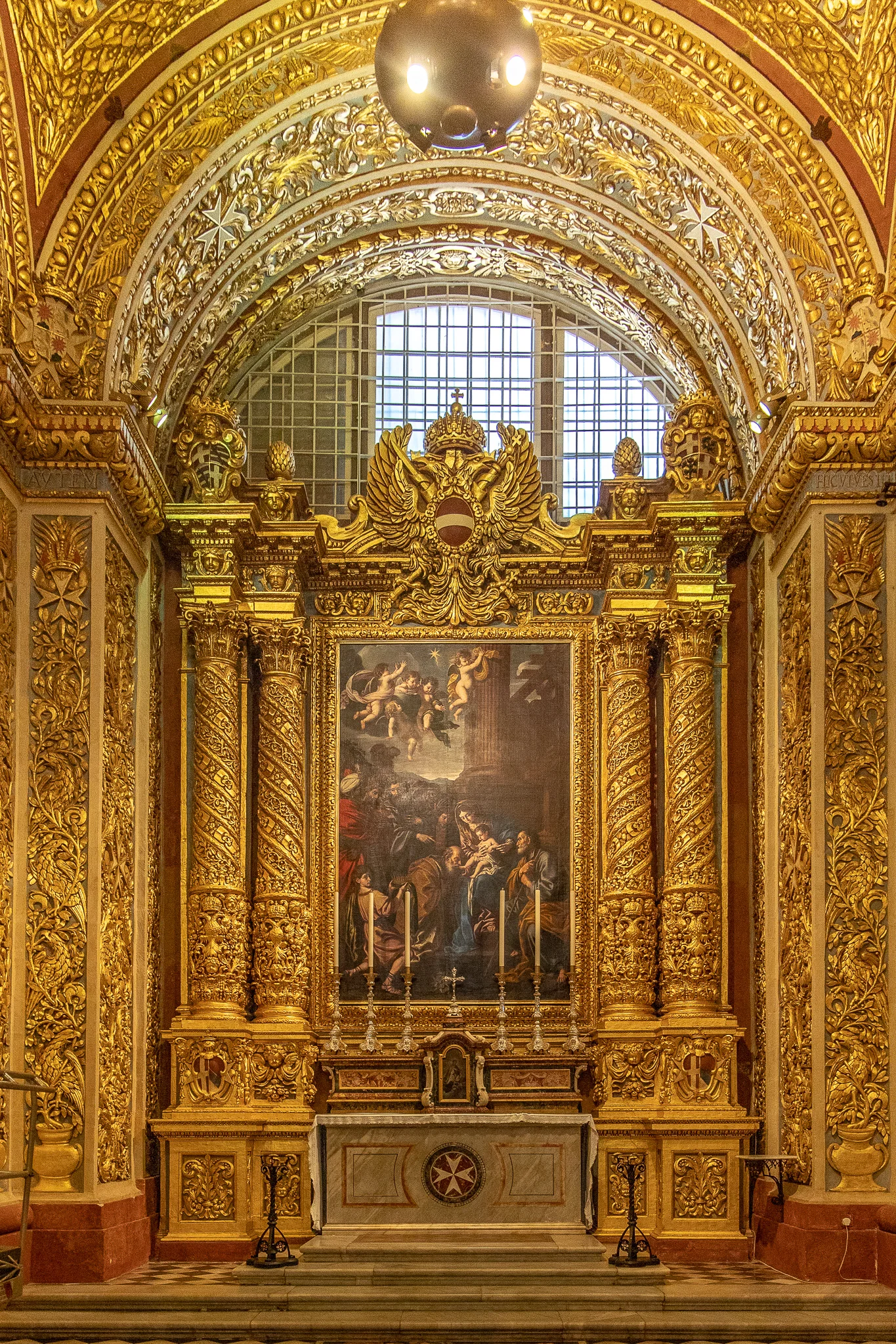 Gold everywhere and the Malta Cross