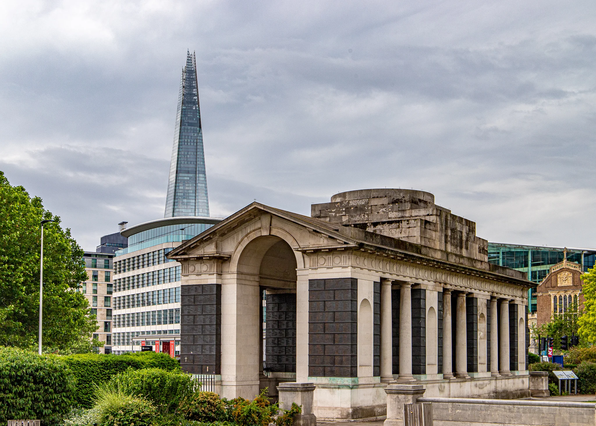 The Shard standing behind a war memorial