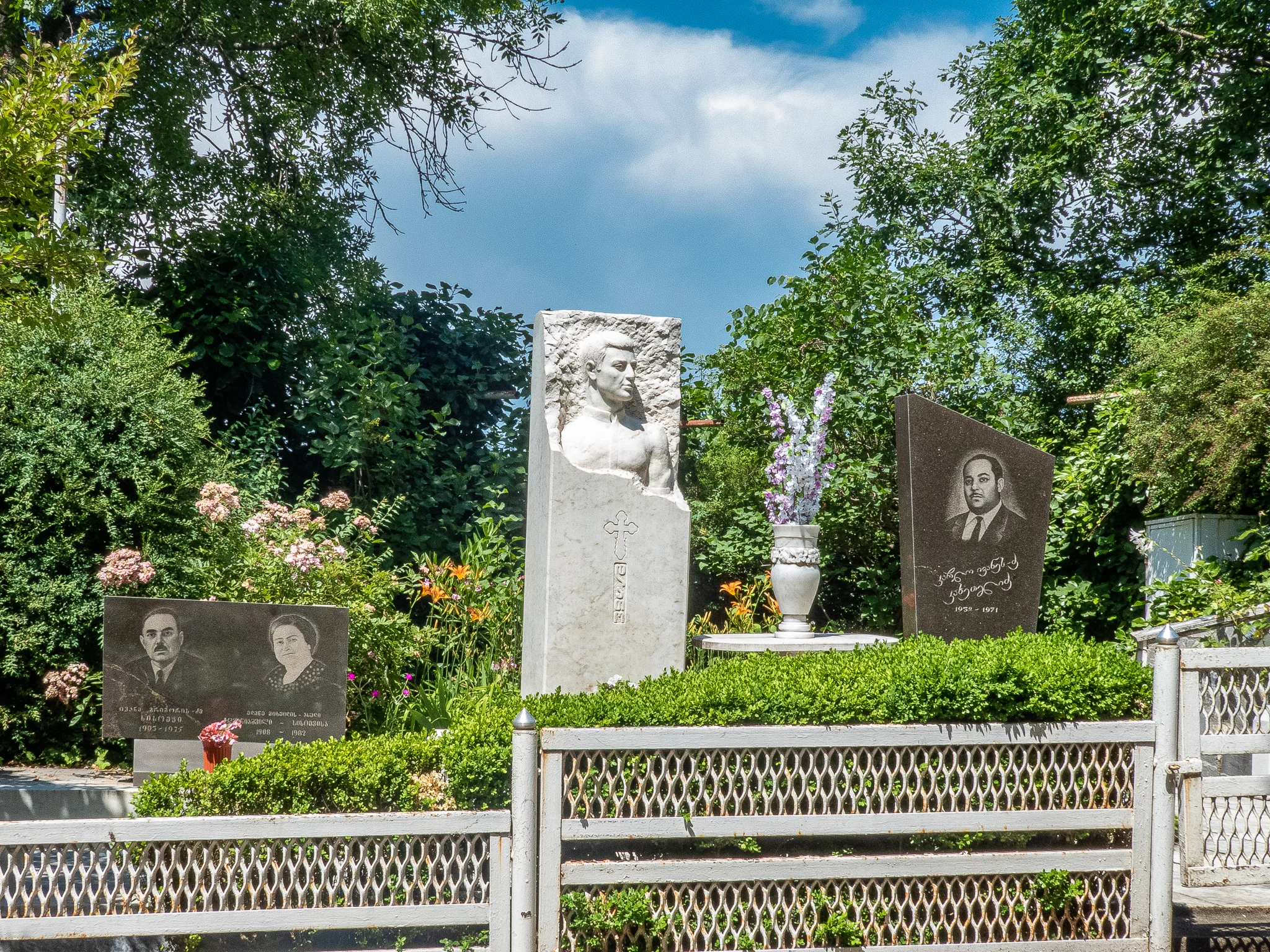 All of the graves had amazing headstones like these