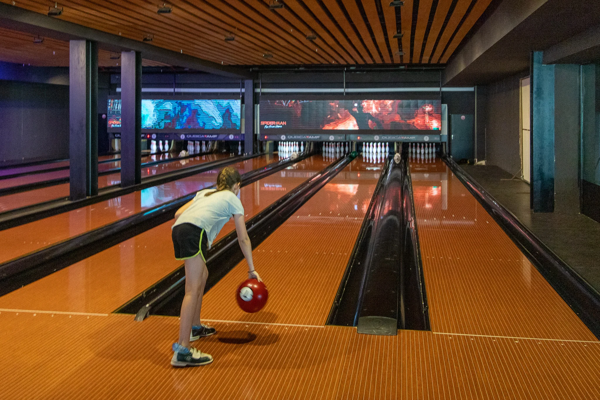 Belle bowling a googly out the back of the hand