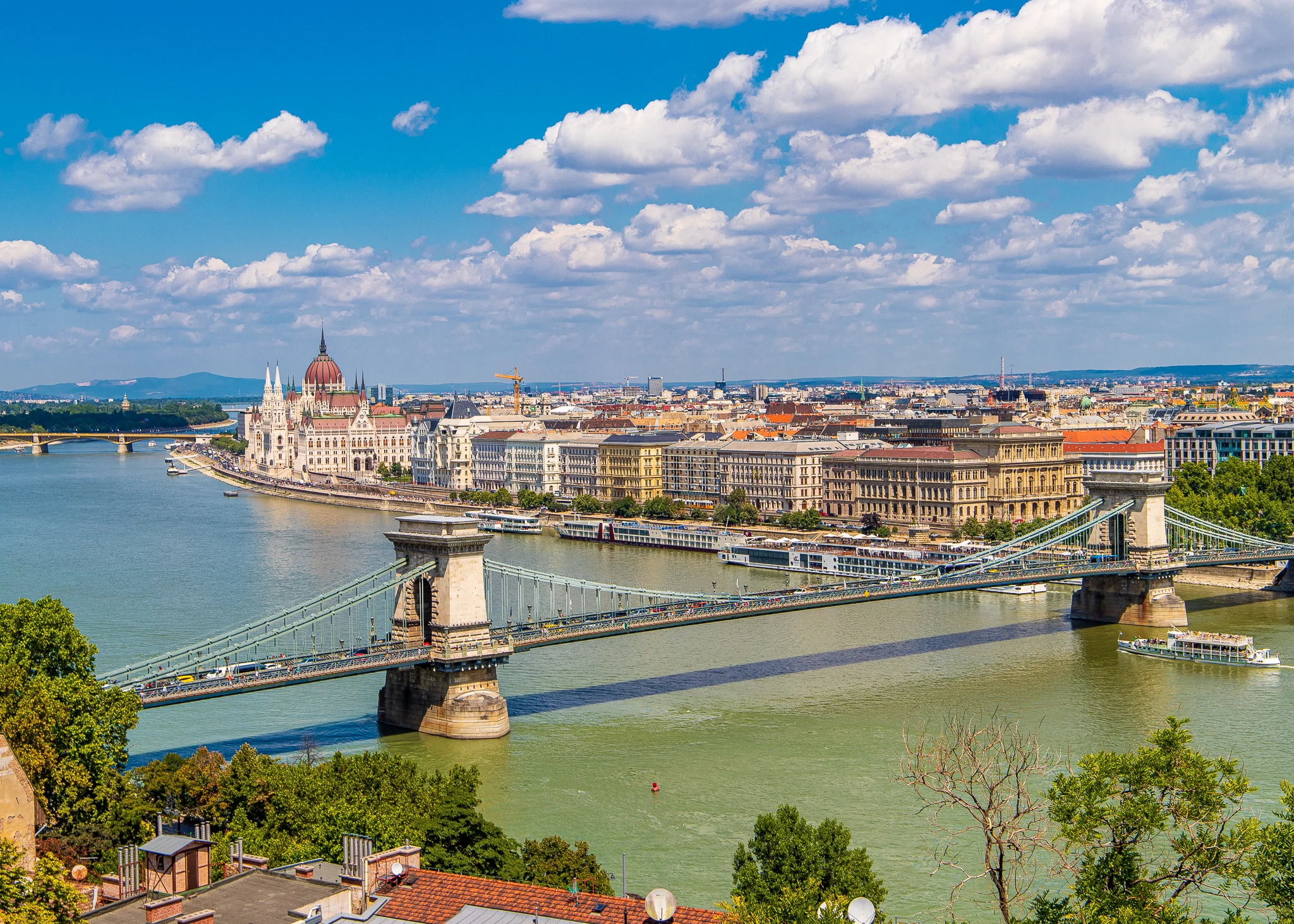 The “Chain Bridge”