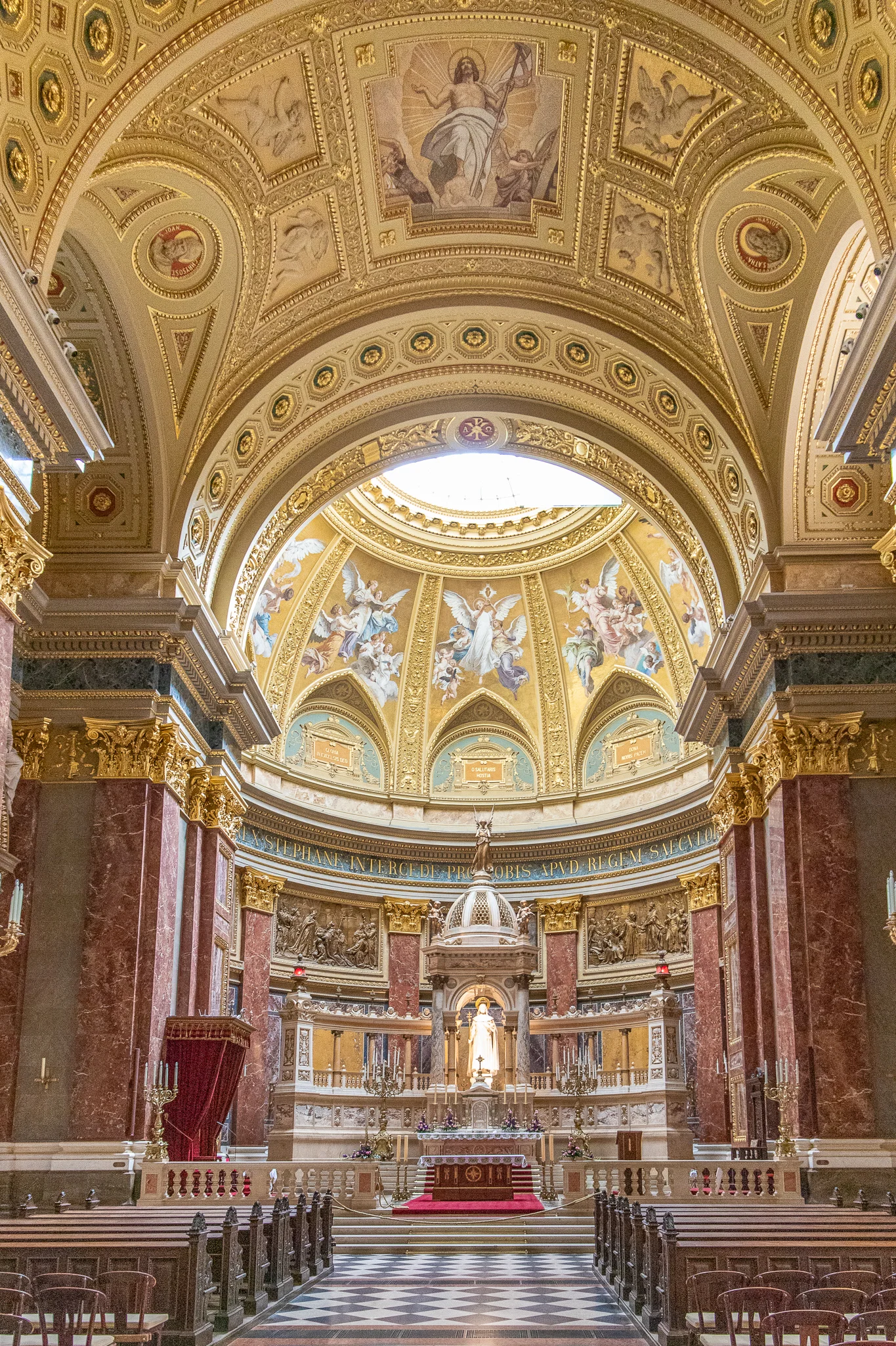 Facing St Stephens altar