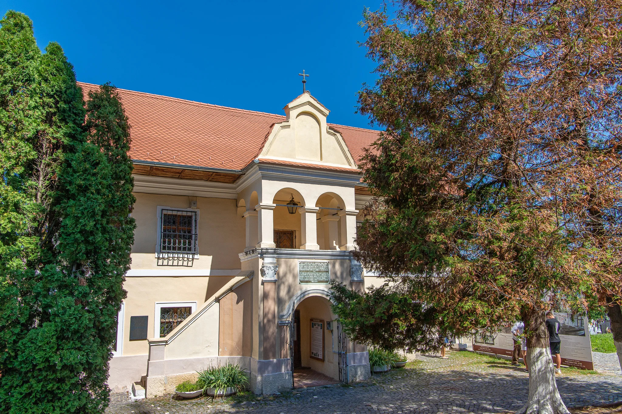 First Romanian School
