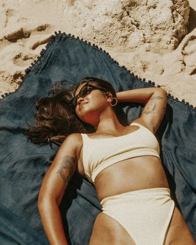 12+Tanning+Tips+for+a+Natural+Bronzed+Glow+-+Virginutty+Coconut+Oil.jpg