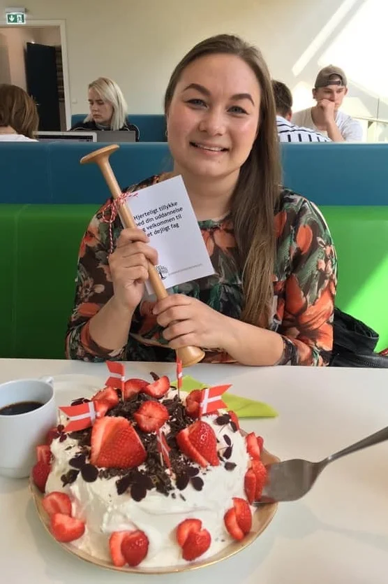 Nivi Møller Lange Professionsbachelor i jordemoderkundskab fra University College Nordjylland