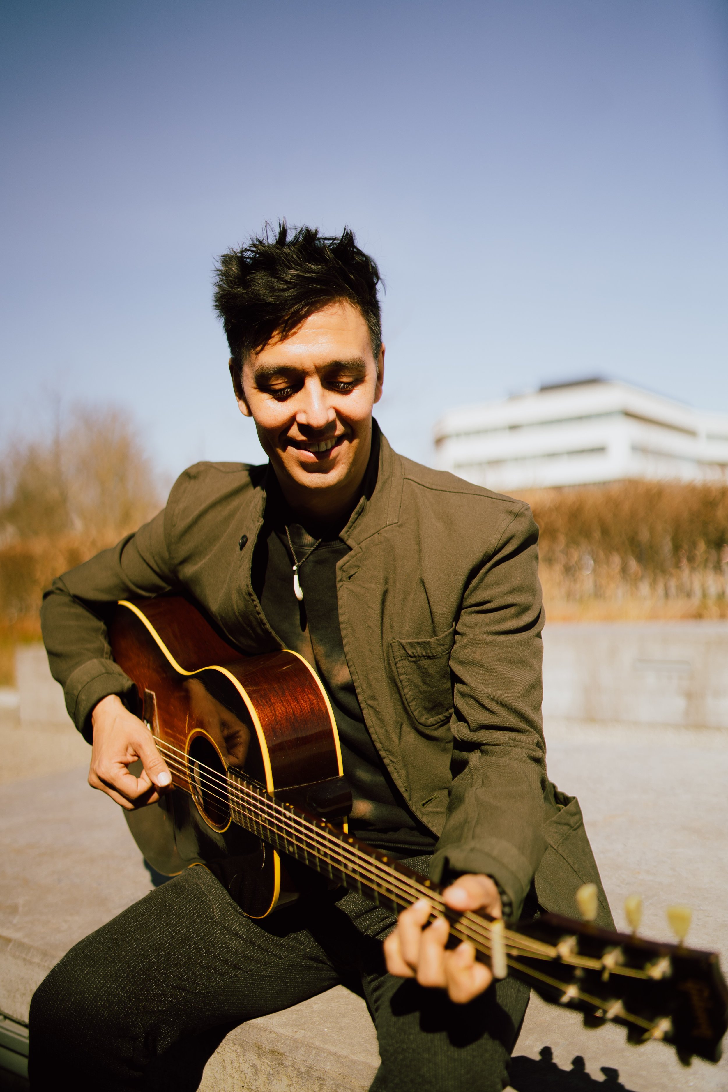 Koncert med Simon Lynge & The Martial Hearts
