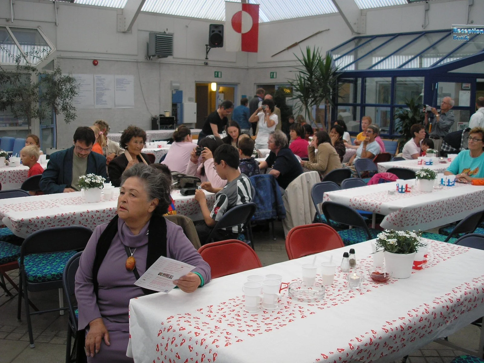 Nationaldag 2005 gæster (4).JPG