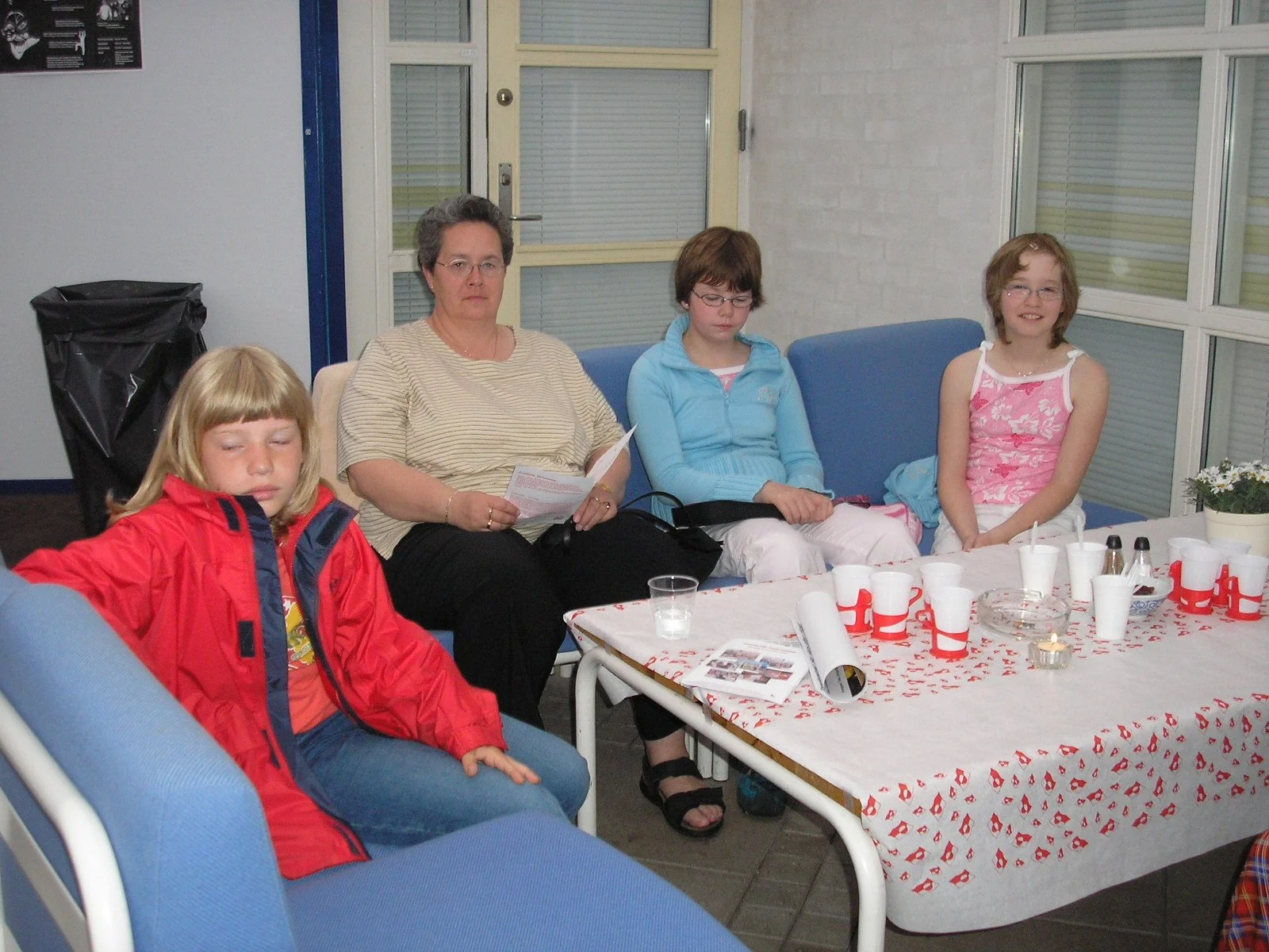 Nationaldag 2005 gæster (14).JPG