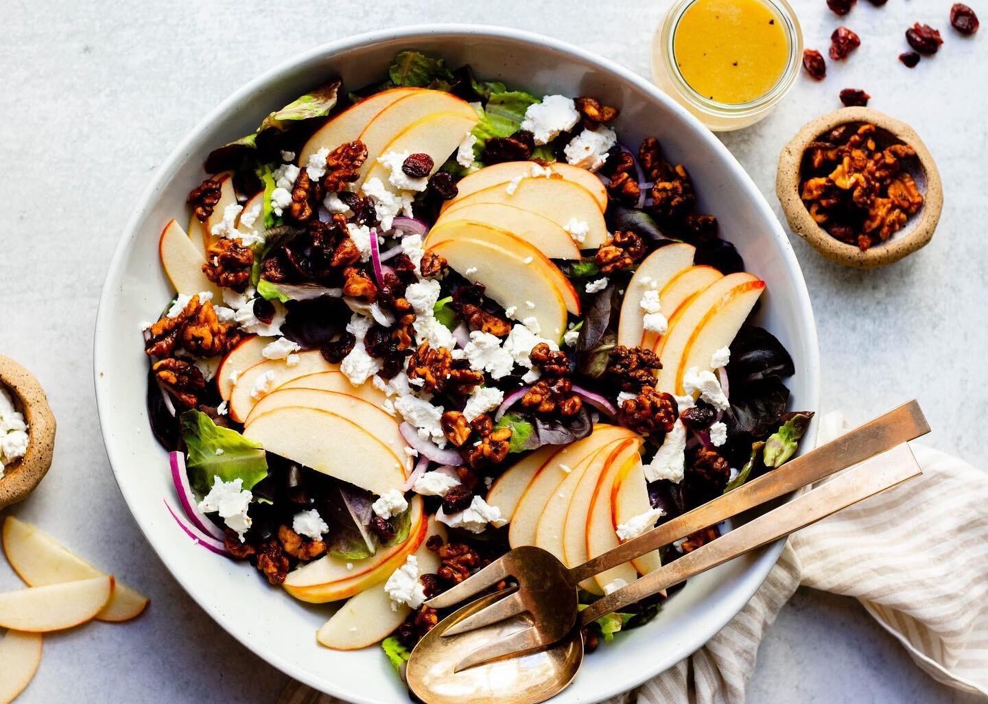 Ring in fall with this amazing Apple Cranberry Salad🍏🍁