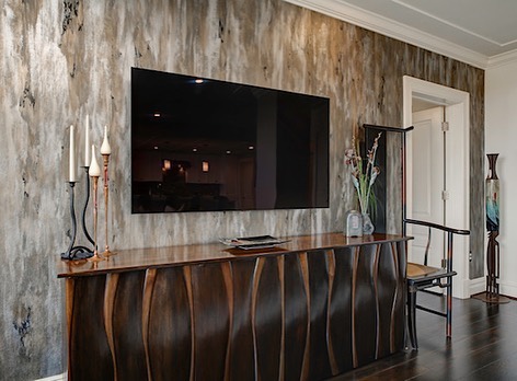 Your TV shouldn&rsquo;t be the only thing on the wall worth looking at. Make a statement with luxurious @vahallan wallpaper