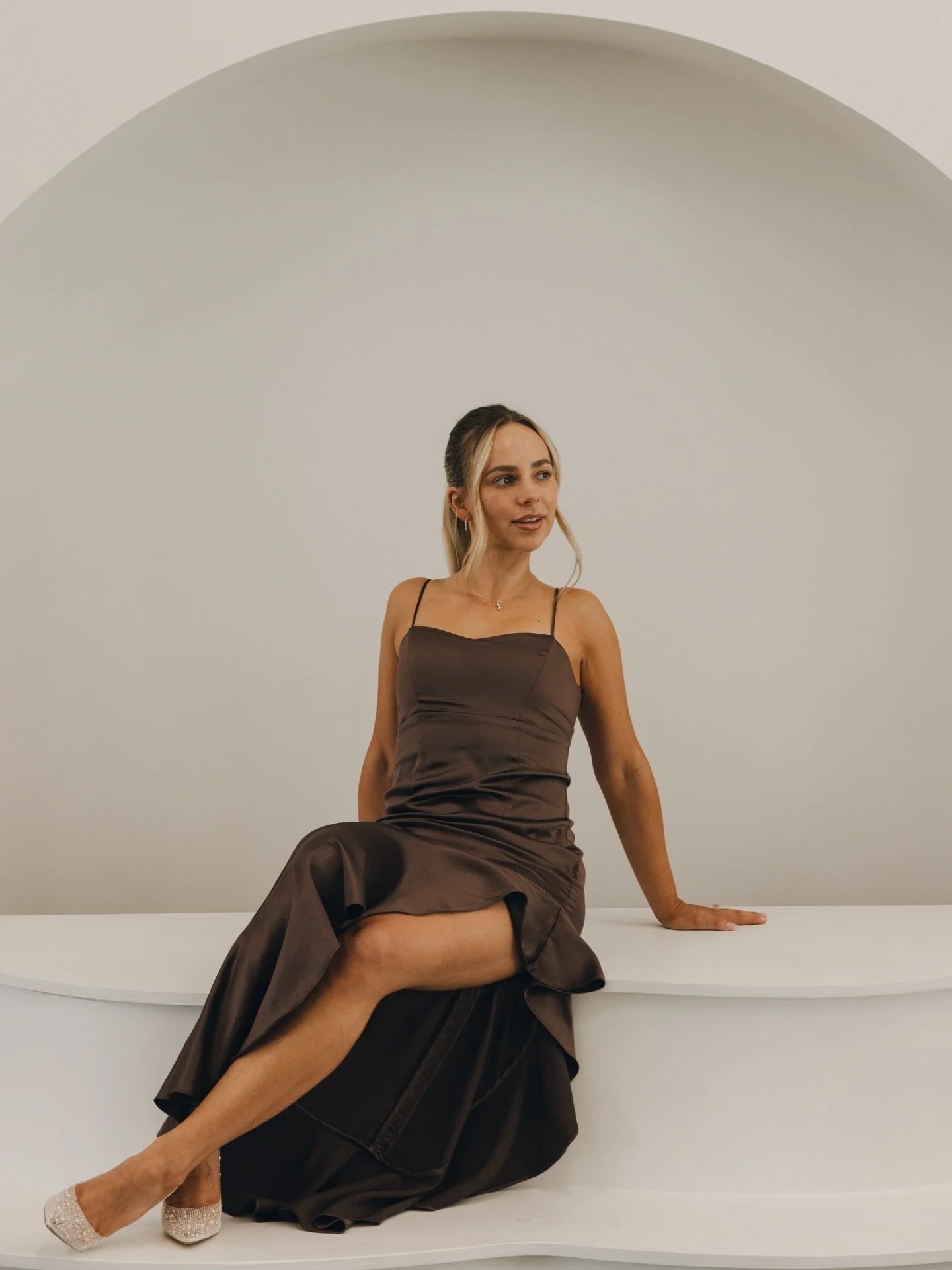 Here&rsquo;s your friendly reminder to book that spray tan 💌

Benefits to getting a spray tan:
🤎 natural color without harmful sun exposure 
🤎 confidence in your own skin 
🤎 gorgeous glow without even trying 
🤎 look good, feel good

Link in bio 