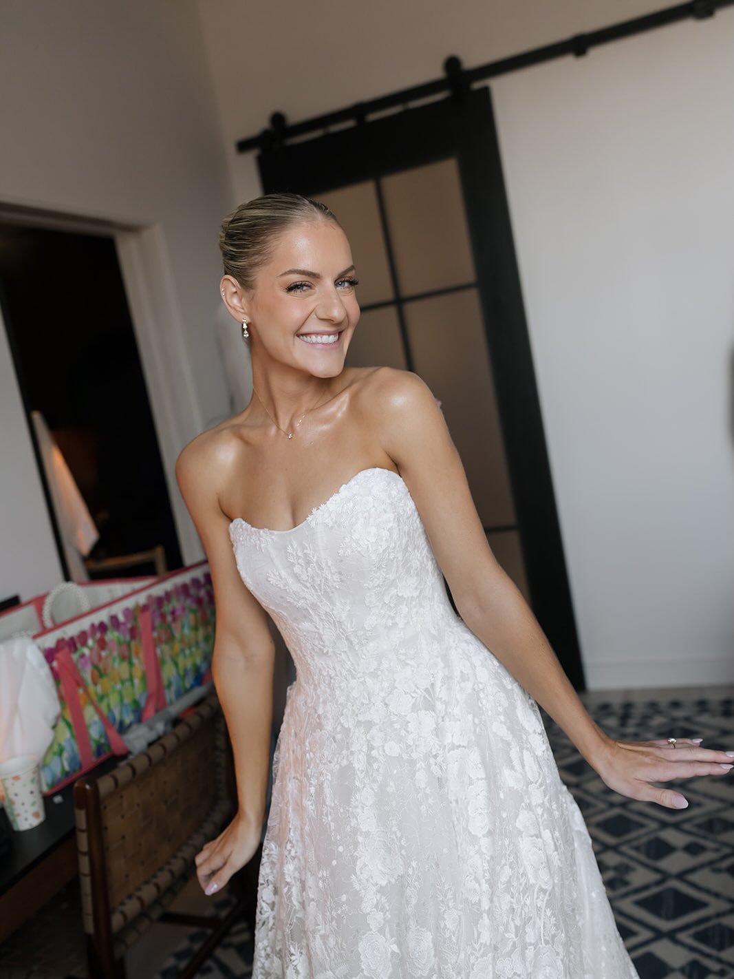 Soft glam magic for Mrs. Spaniol ✨ PS: My 2027 calendar is OFFICIALLY FULLY OPEN!

Photography: @paigelouisemedia 
Venue: @nicolletislandpavilion
Content: @candidandkate
Floral/Planner: @hautehousestudio
Brides Hair/Makeup @styledbyabbi
Dress: @inesd