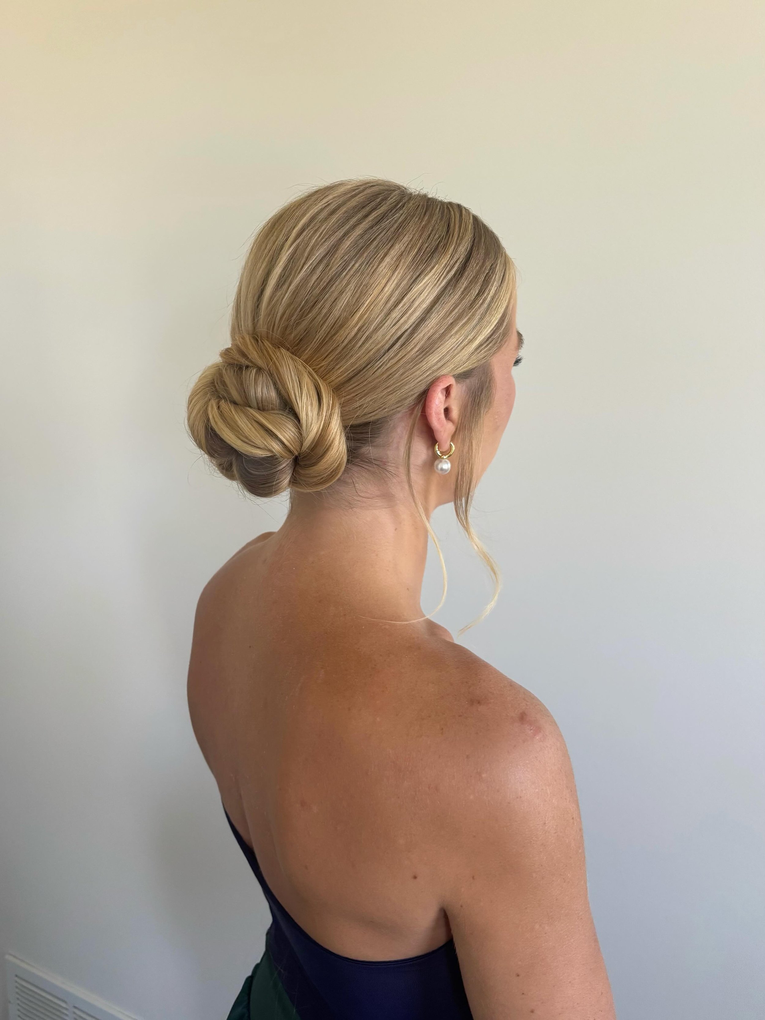 I&rsquo;ll never not be obsessed with a clean low bun.

#weddinghairstyle #mnwedding #bridalhairstyle #2027wedding