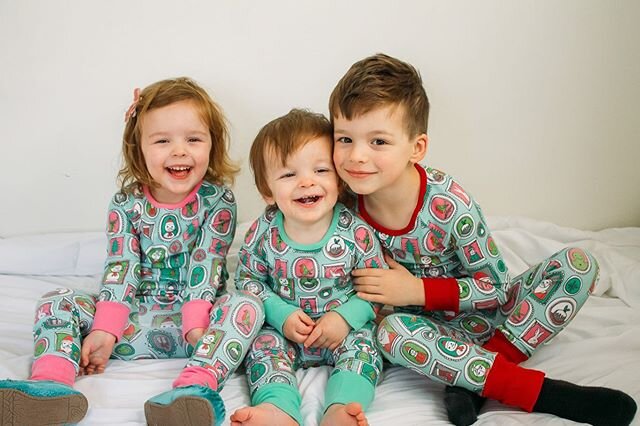 Our kiddos are sooo ready for Christmas!🎄I don&rsquo;t usually do Christmas jammies, but since our kids ask for Christmas themed pjs every month of the year I decided to go for it. I absolutely love the designs by @andrealaurendesign / @inkprintrepe