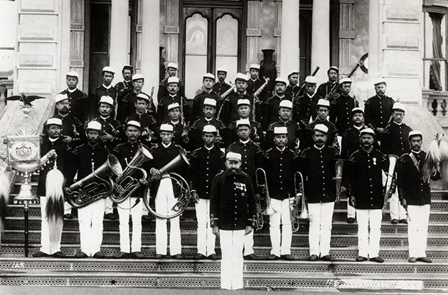 hawaiian band.jpg