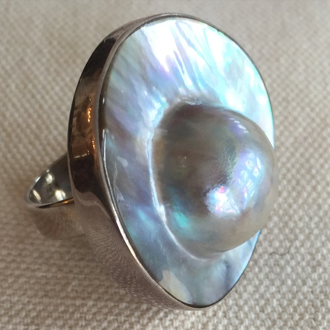 R7348b blister pearl.JPG