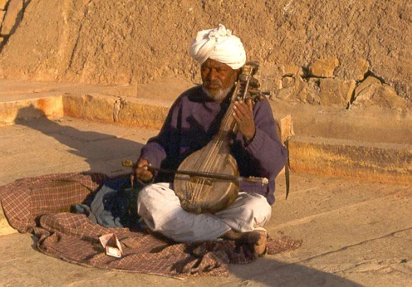 India 09