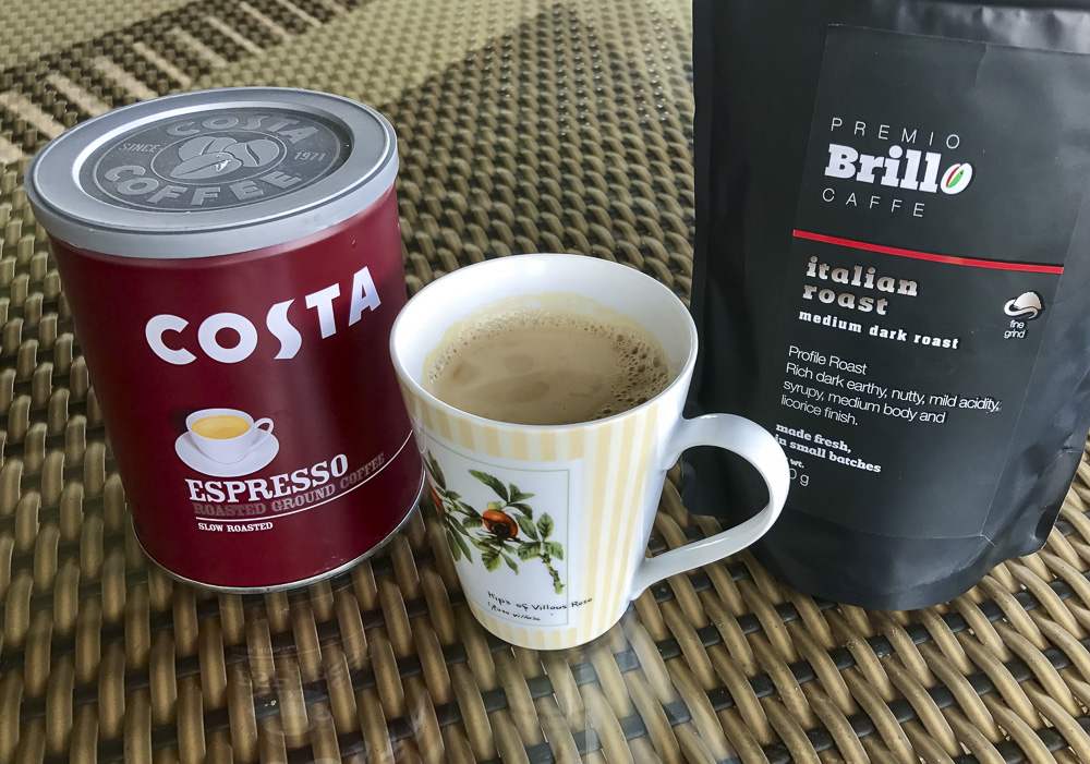 My 'old' coffee on the left, and my 'new' coffee on the right, with a cup of freshly made 'Brillo' coffee in the middle.