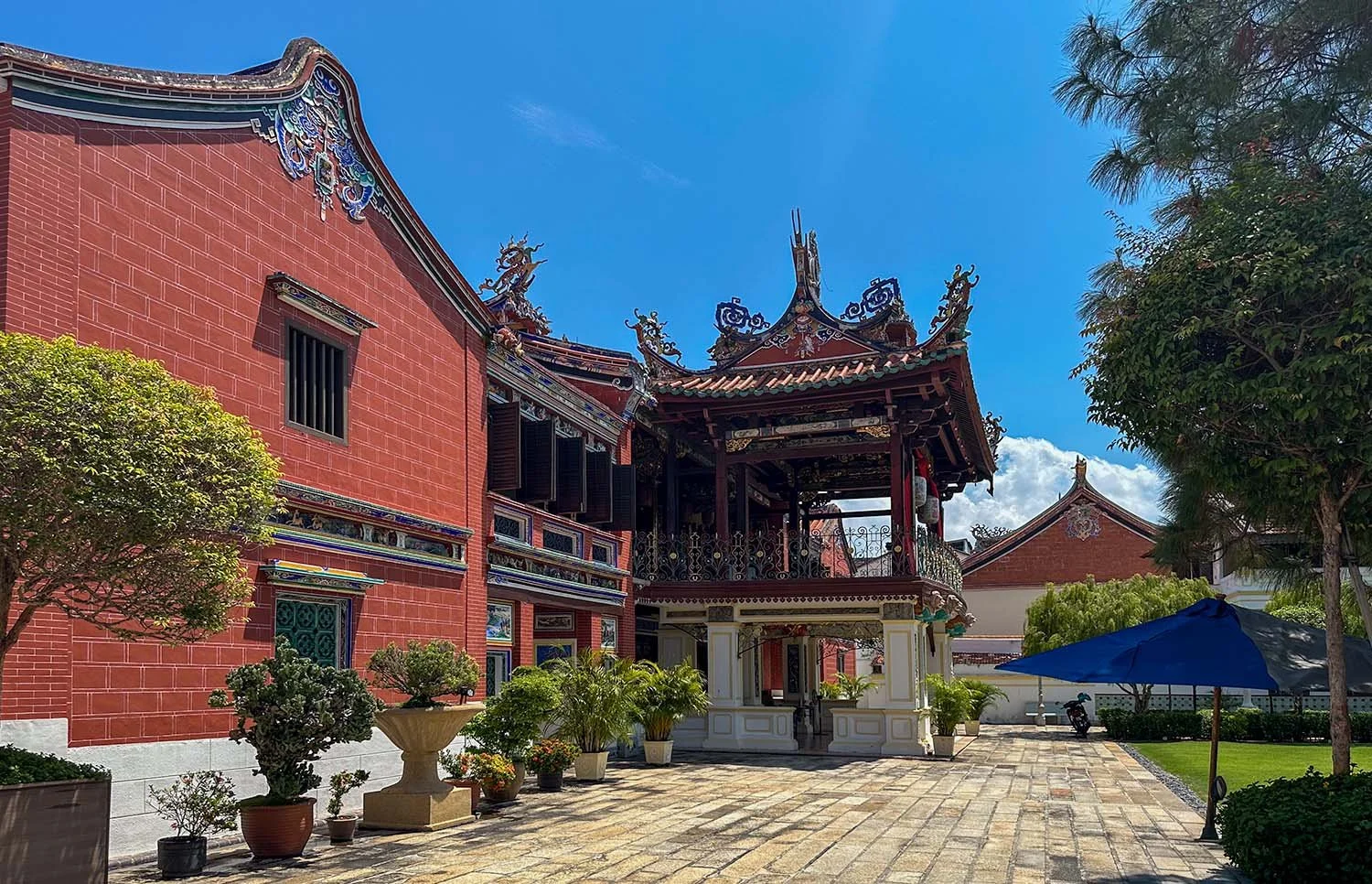 Exterior view of Cheah Kongsi in George Town, Penang, Malaysia.