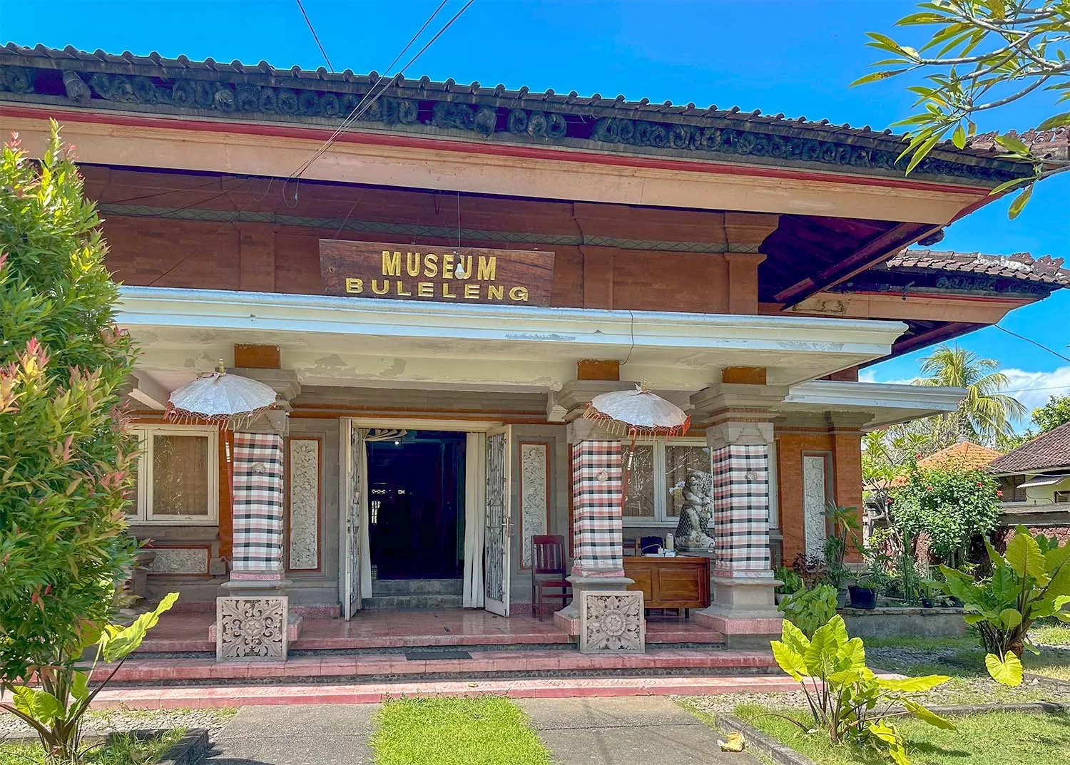 Entrance porchway and main door to the Buleleng Museum in Singaraja, North Bali.