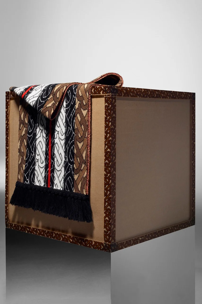 hypnotique-burberry-monogram-7.jpg