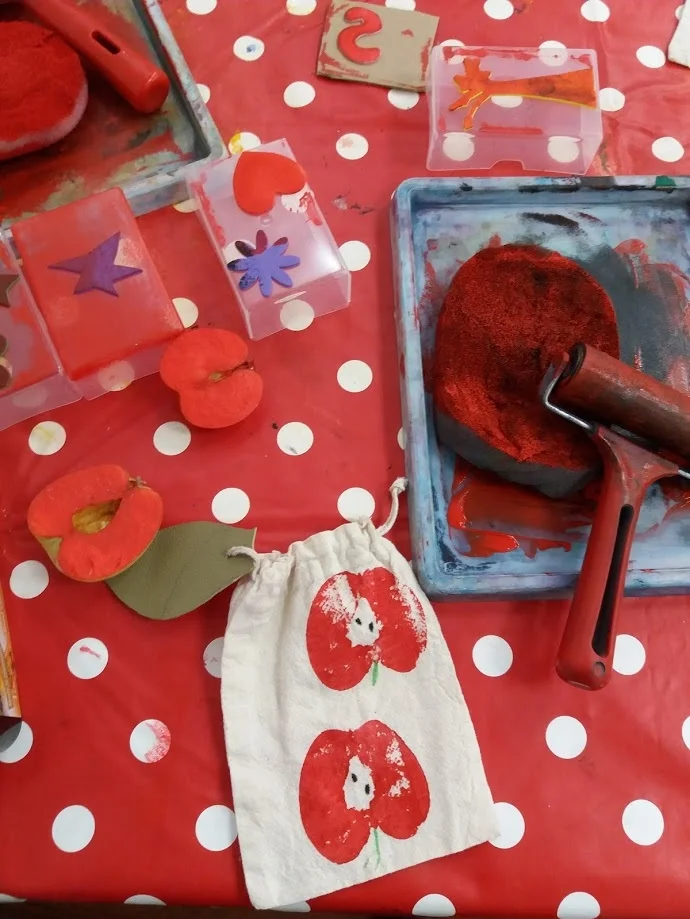 Wassail Purse making At The Family Walthamstow Wassail 2019
