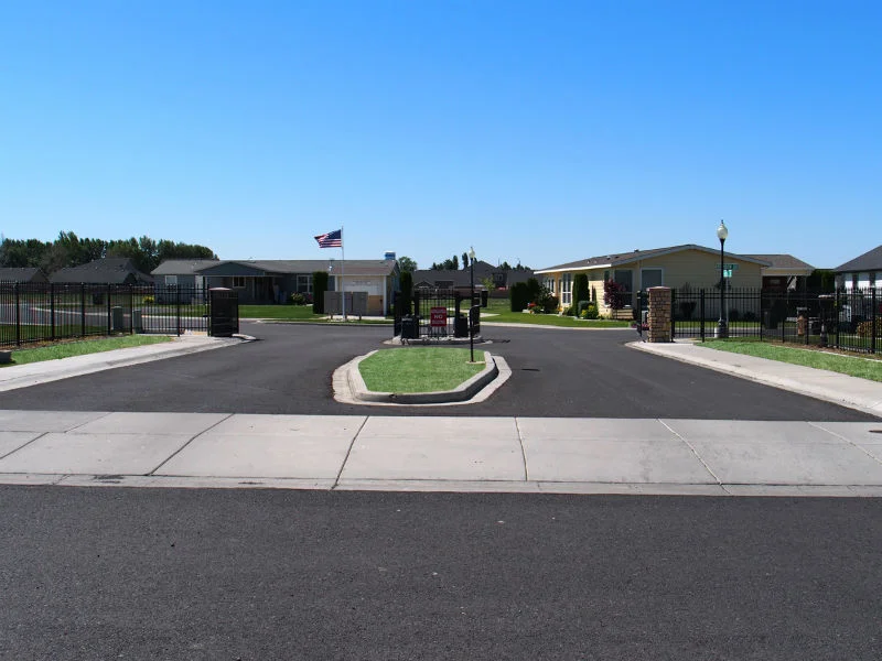 Entrance and Exit | The Lakes Mobile Home Park