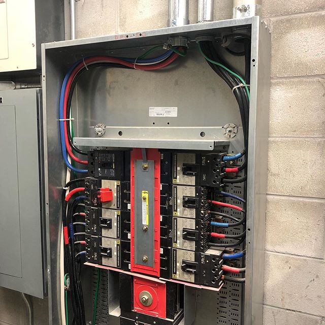 Feeder wiring performed yesterday night to ensure a seamless install the W &amp; N way! Give us a call for your quality electrical needs @wnelectrical .
.
.
#downtownmiami #electrical #electricalengineering #wedesignbuild #designbuild #engineeredtola